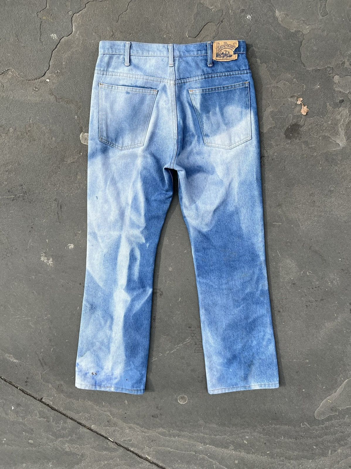 Vintage Vintage 32 Bootcut Jeans w/ Abstract Sunfaded Wash Size US 32 / EU 48 - 1 Thumbnail