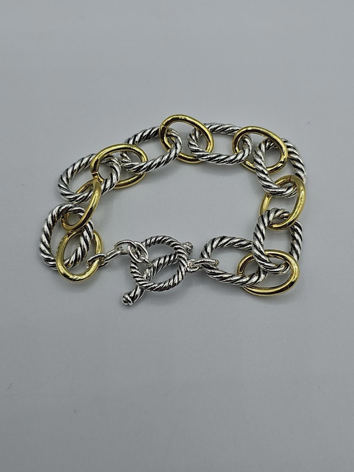 The Unbranded Brand Silver & GOLD TONE Medium Oval Link Bracelet 8" Size ONE SIZE - 3 Thumbnail