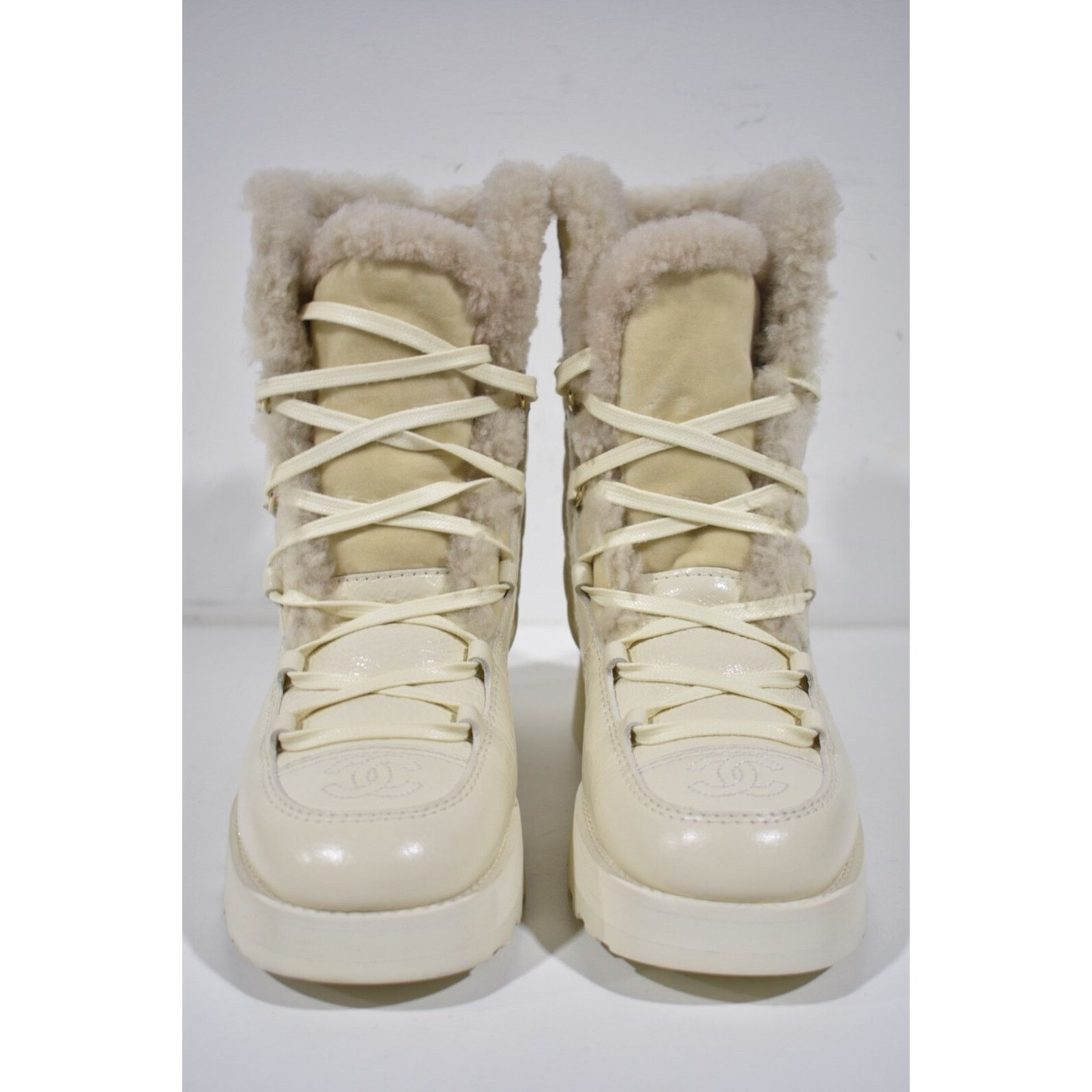 Chanel Chanel 21K Ivory Velvet Shearling Fur Brave CC Lace Up Tie Size US 6 / IT 36 - 5 Thumbnail