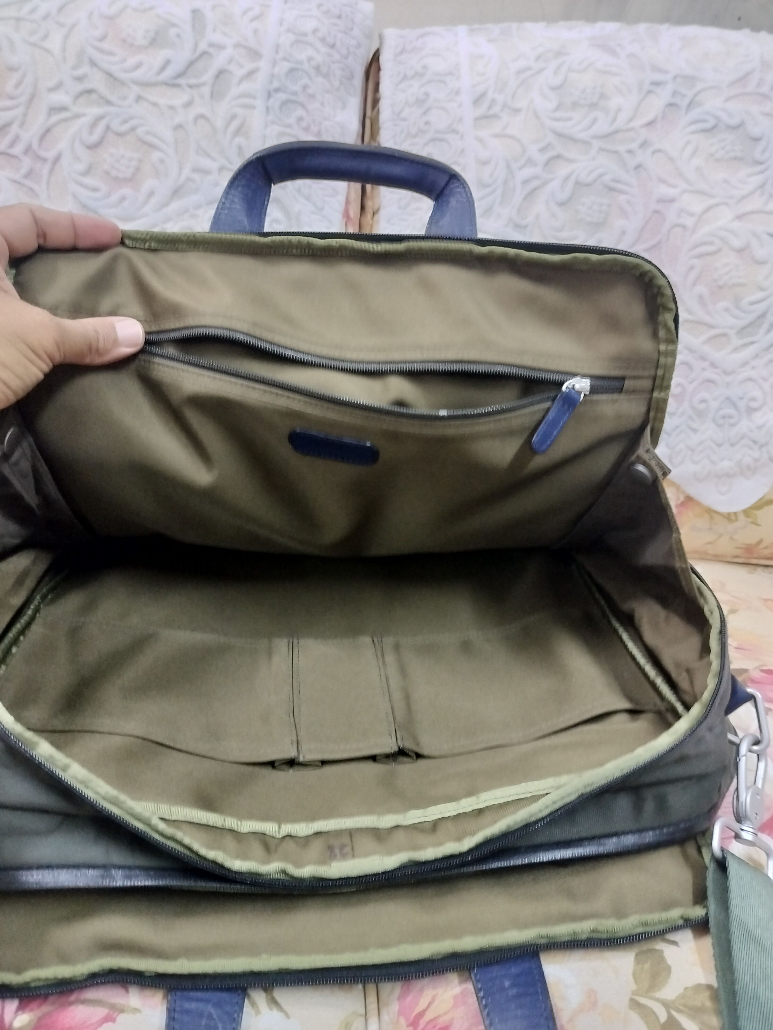Designer × Paul Smith Paul Smith green colour massenger bag Size ONE SIZE - 18 Thumbnail