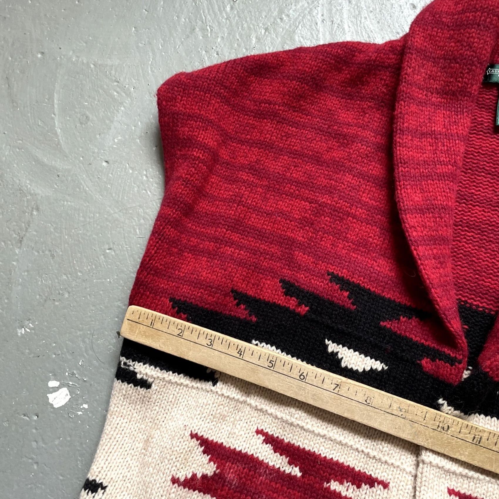 Ralph Lauren Vintage Ralph Lauren Aztec Navajo Southwestern Wool Knit Shawl Sweater M Women’s Size M / US 6-8 / IT 42-44 - 4 Thumbnail
