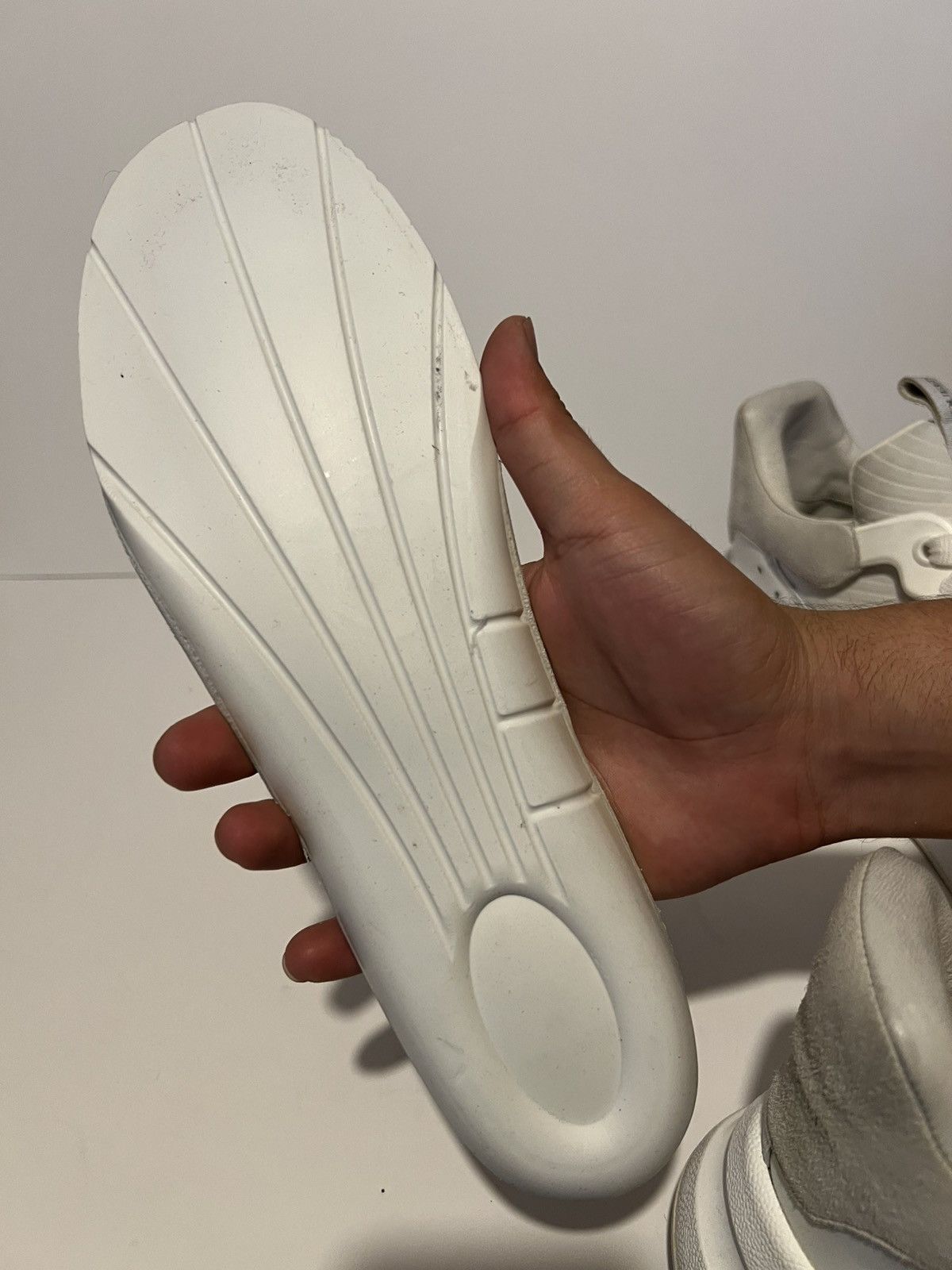 Alexander McQueen Alexander Mcqueen oversized runner sneakers. Designer shoes Size US 12 / EU 45 - 6 Thumbnail