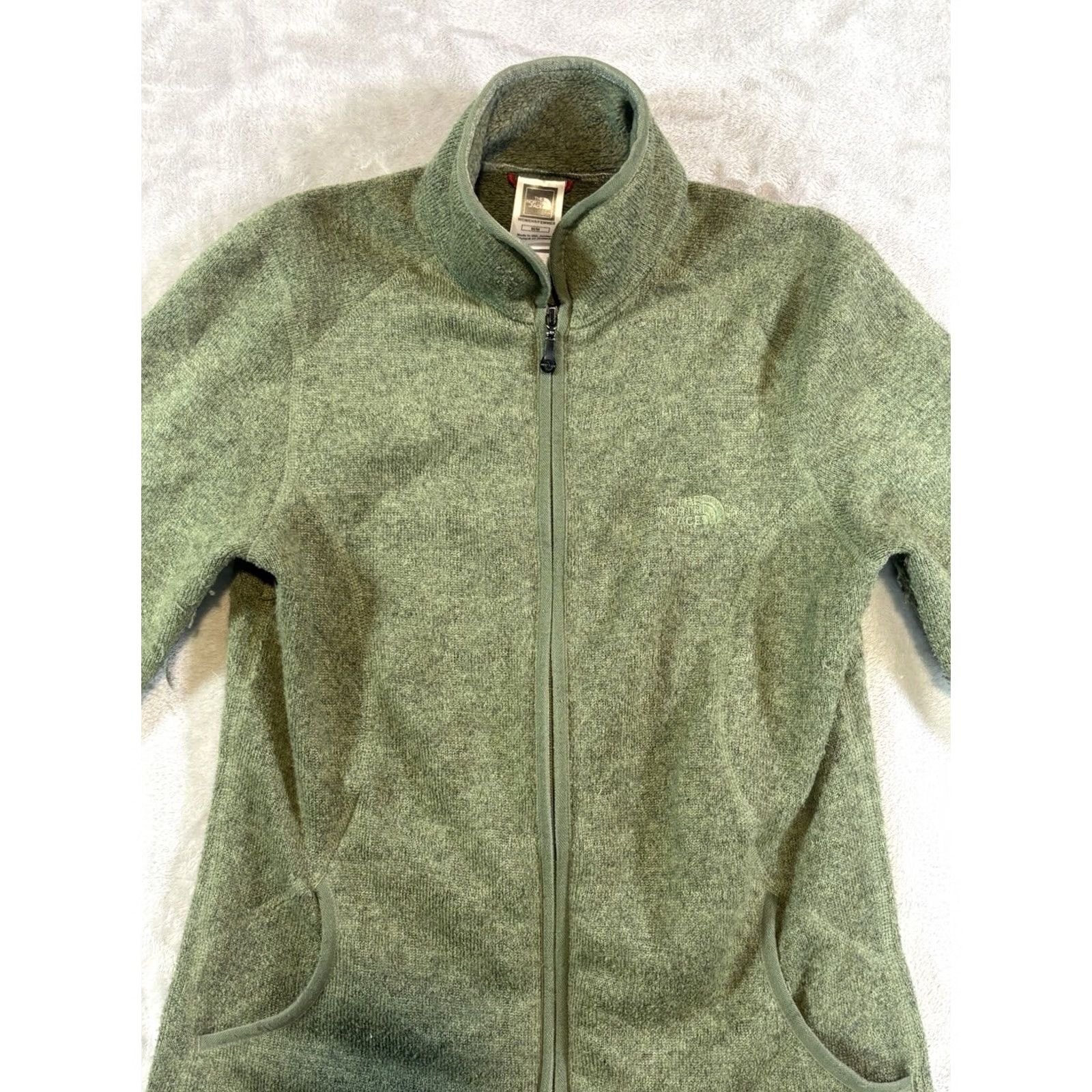 The North Face The North Face Green Women's Long Sleeve Fleece Jacket W/ Thumbholes, Size M Size M / US 6-8 / IT 42-44 - 2 Thumbnail