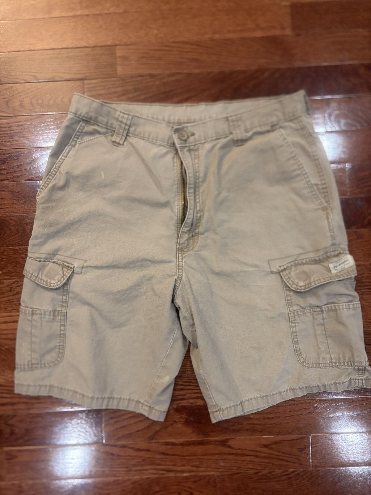 Wrangler Y2K Wrangler Men's Beige Canvas Cargo Shorts Cotton Flat Size US 32 / EU 48 - 1 Thumbnail