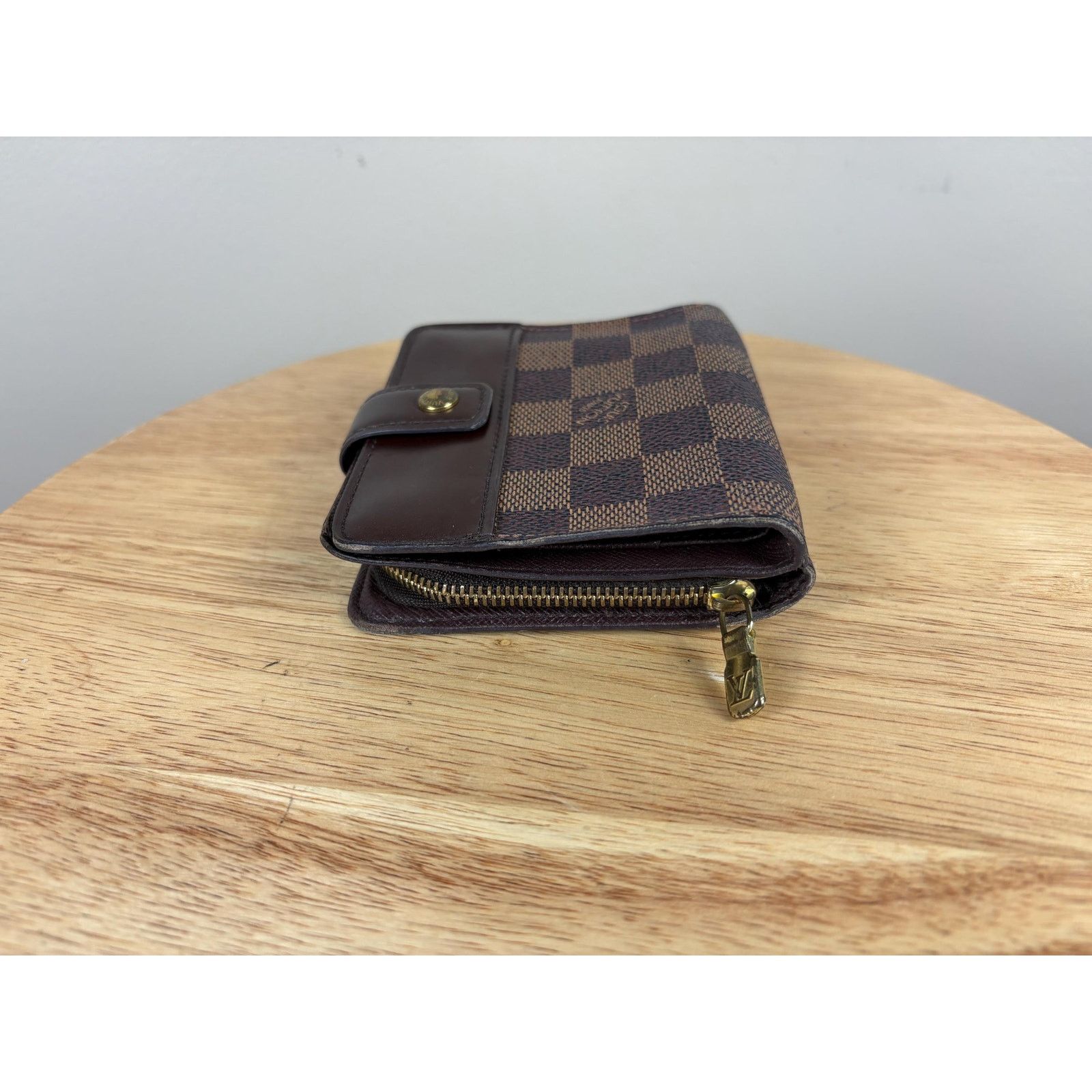 Louis Vuitton Authentic Louis Vuitton Compact Zip Damier Ebene Wallet Size ONE SIZE - 7 Thumbnail