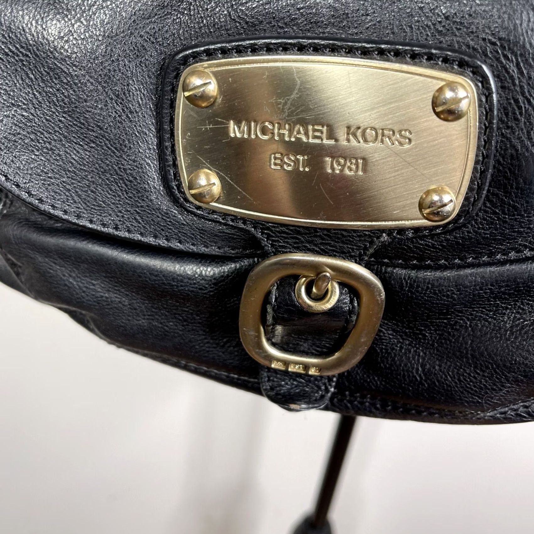 Michael Kors Michael Kors Hudson Downtown Tote Bag Large Soft Black Pebbled Leather Shoulder Strap Zip Closure Gold Tone Hardware Women MSRP 98 Size ONE SIZE - 4 Thumbnail