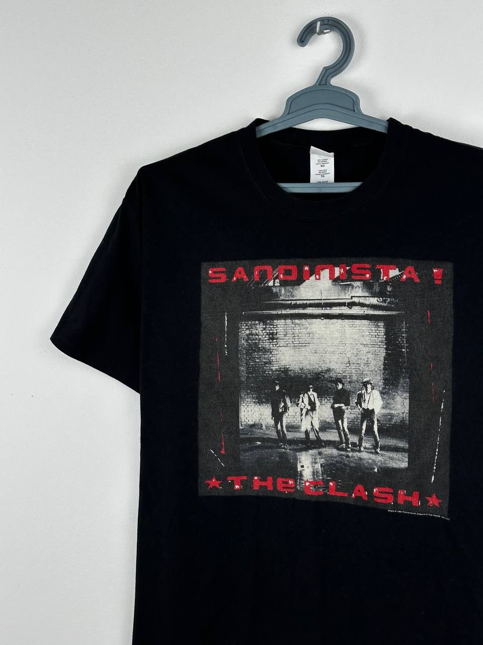 Band Tees The Clash Sandinista Promo T-shirt Band Album Size US XL / EU 56 / 4 - 3 Thumbnail