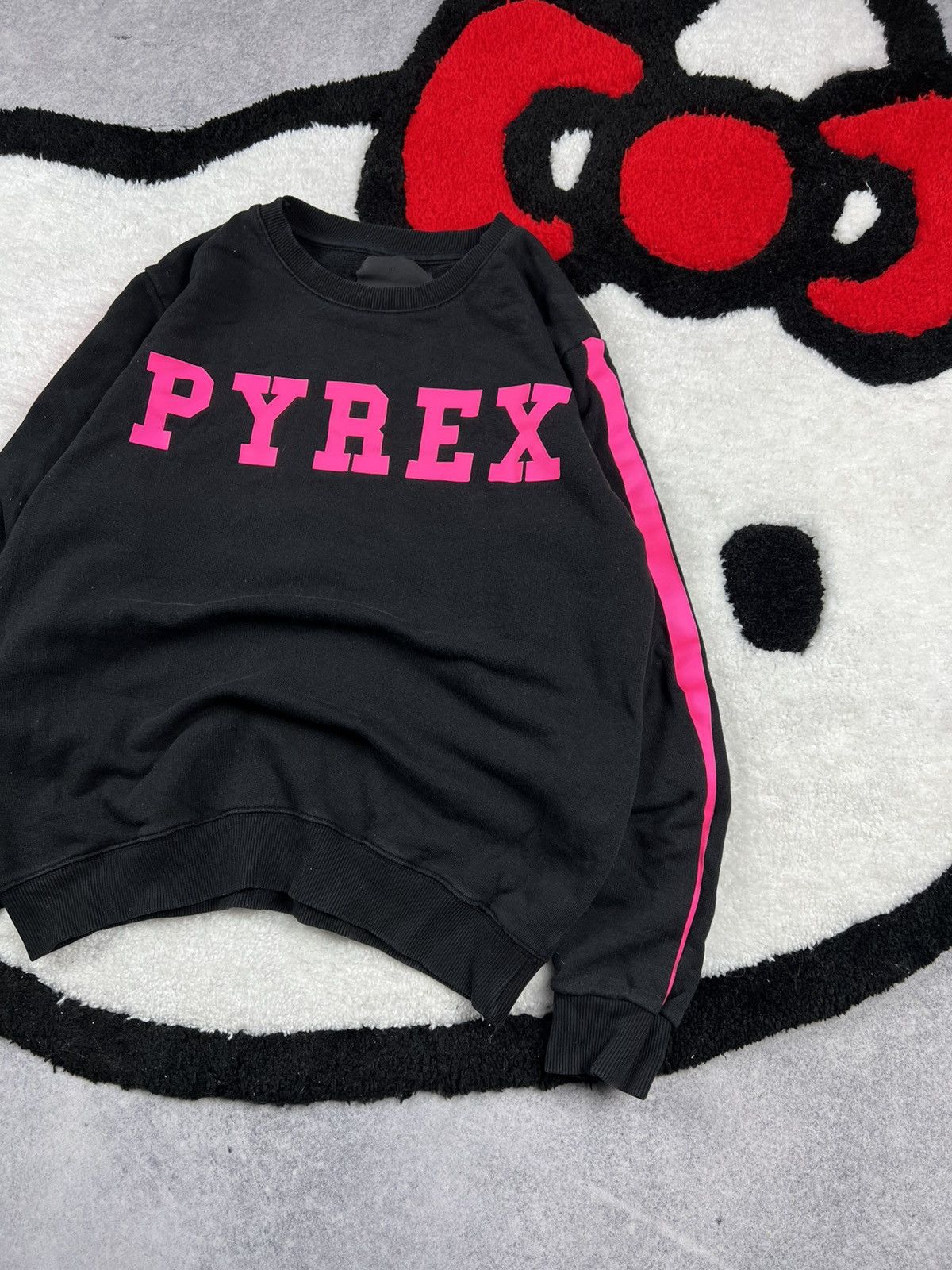 Pyrex Vision Pyrex Vision Big Pink Logo Y2K Rap Sweatshirt Size S / US 4 / IT 40 - 3 Thumbnail