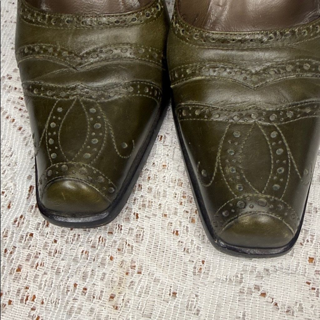 Bally Bally olive green loafer design square toe slip on heel sz 5 Size US 5 / IT 35 - 4 Thumbnail
