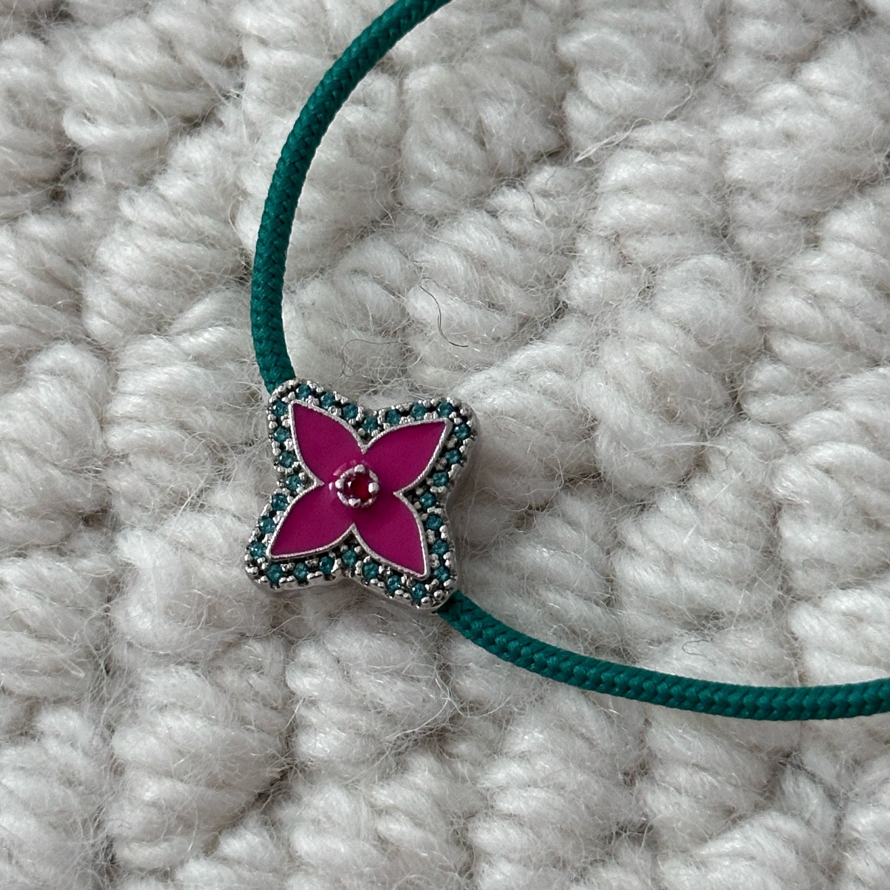 Louis Vuitton MONOGRAM FLOWER STESIA Bracelet | Grailed