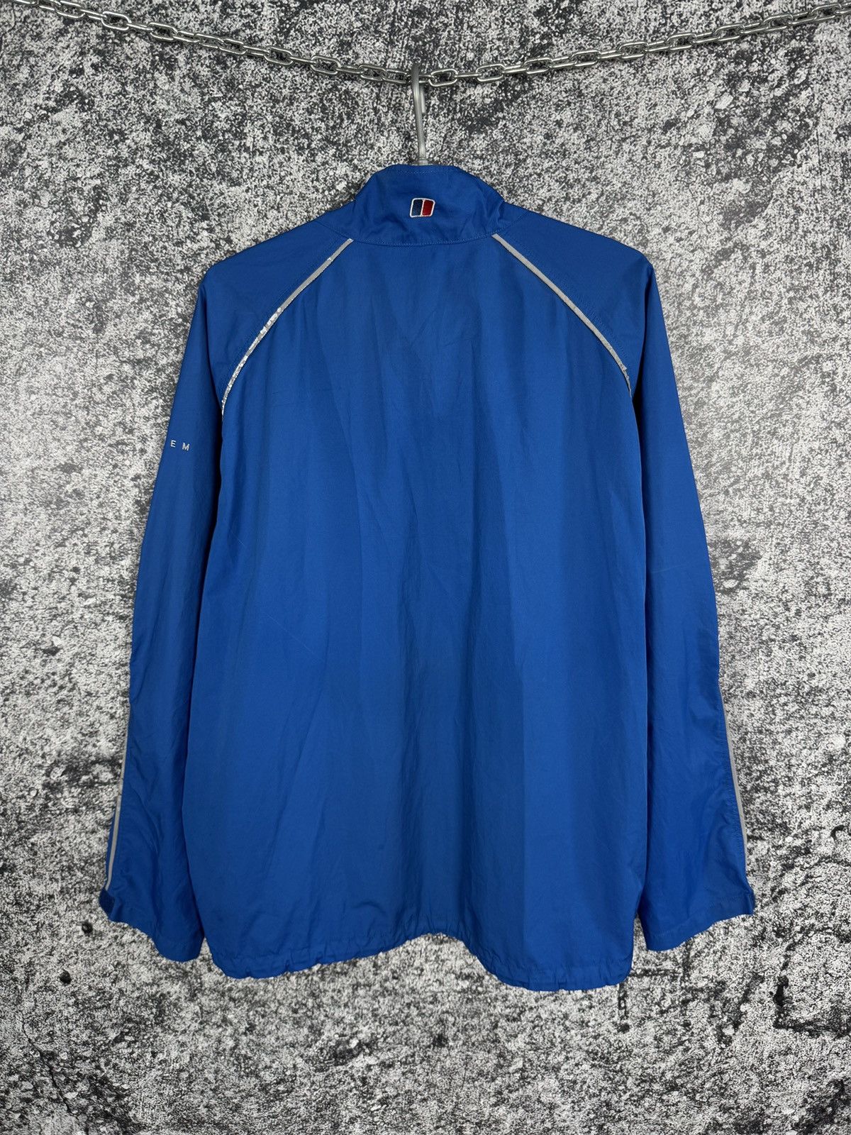 Berghaus Berghaus Extrem Lightweight Jacket Outdoor Hiking Size L Size US L / EU 52-54 / 3 - 12 Thumbnail