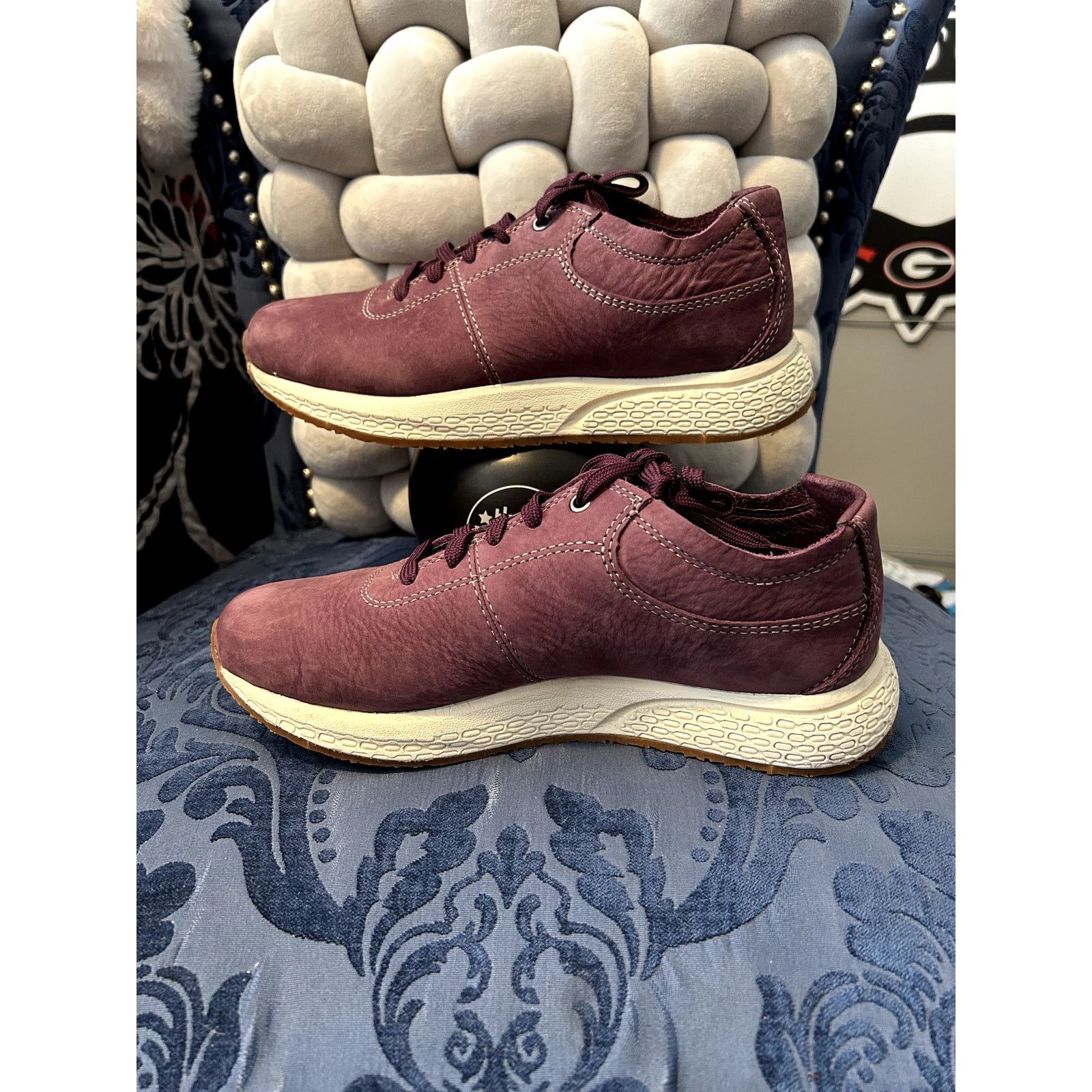 L.L. Bean LL Bean Purple Plum Suede Sneakers Size 7 NWOT Size US 7 / IT 37 - 2 Thumbnail