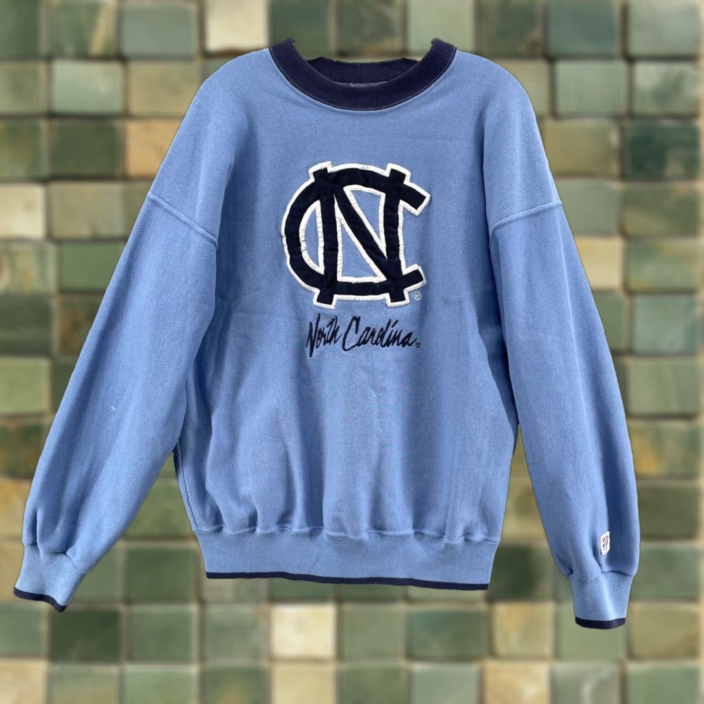 Vintage VTG The Game North Carolina Sweatshirt Large USA Made 90's Streetwear Sportswear Size US L / EU 52-54 / 3 - 1 Thumbnail