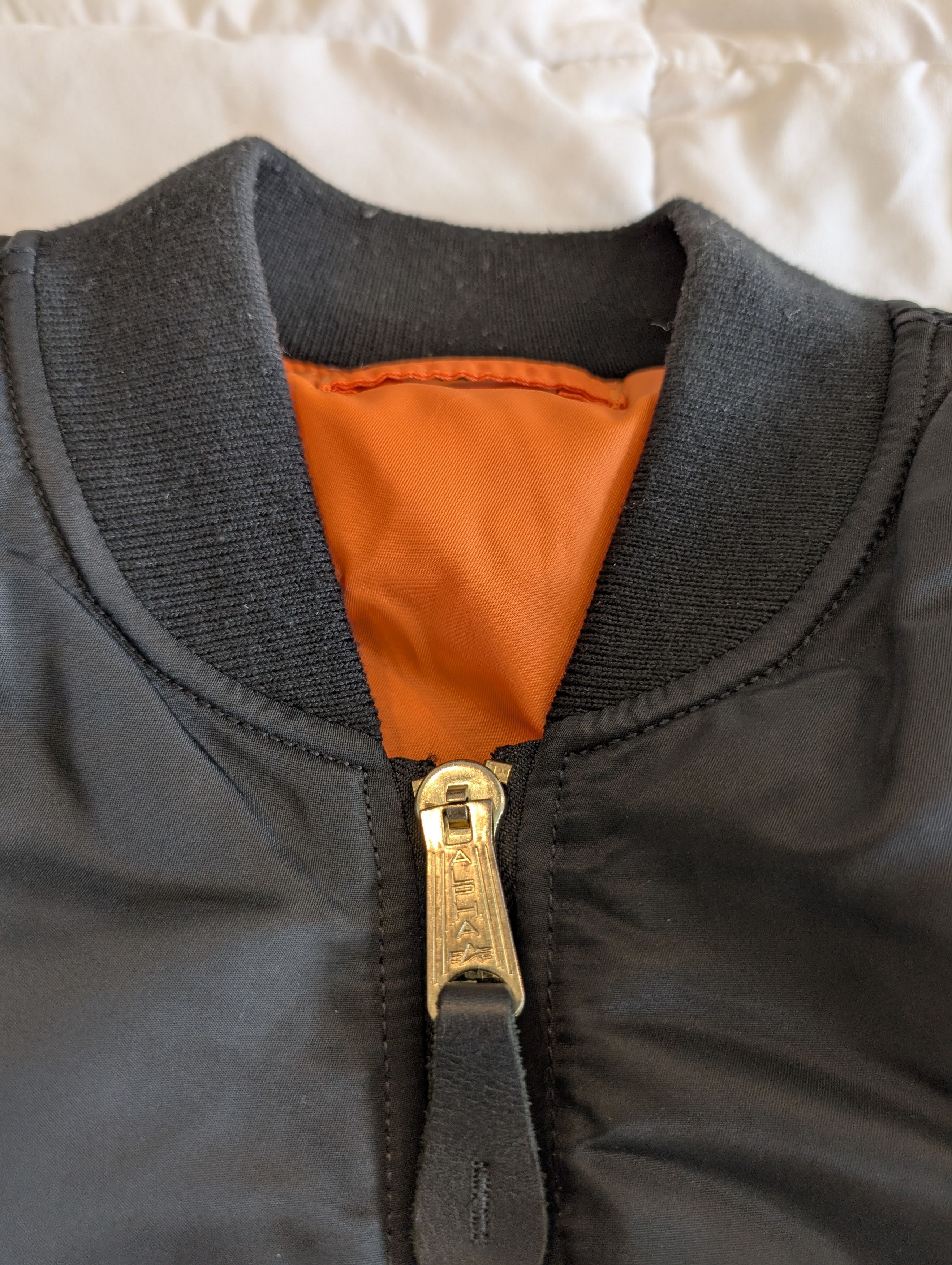 Alpha Industries MA-1 Bomber Jacket - black w/ gold hardware Size US L / EU 52-54 / 3 - 4 Thumbnail