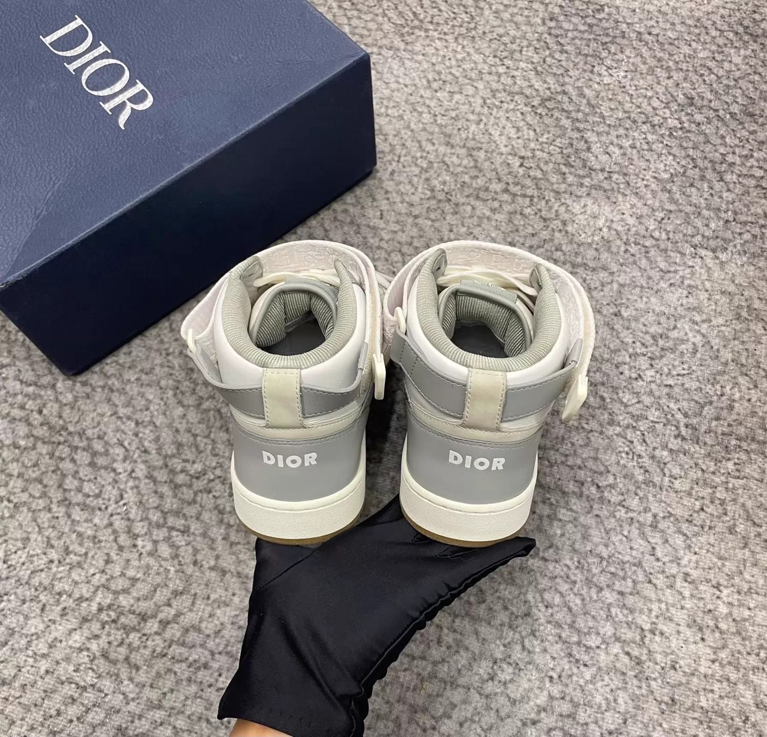Dior Dior Oblique Gray & White High-Top Sneakers 40 Size US 7 / EU 40 - 6 Thumbnail
