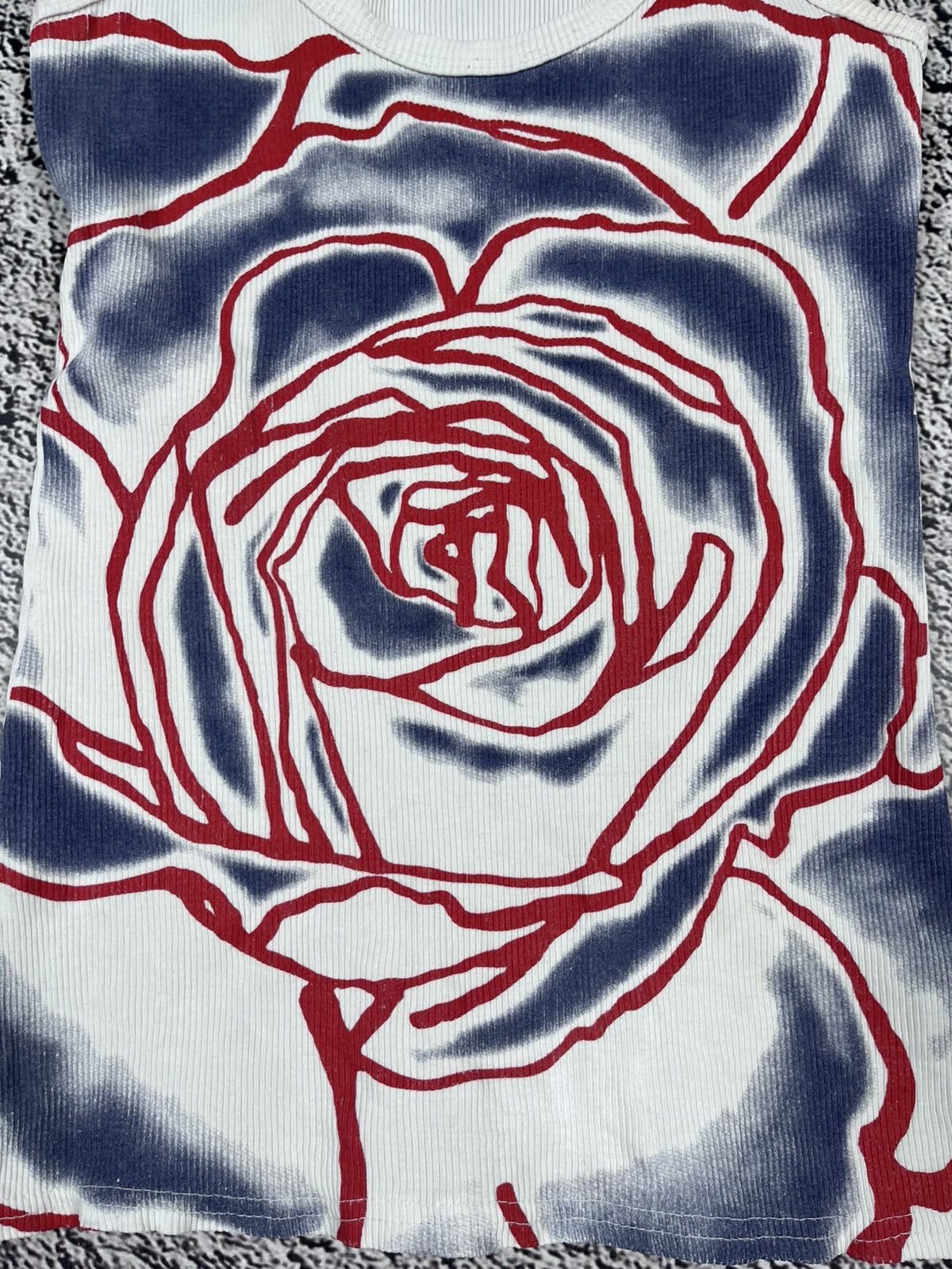 Japanese Brand Vintage Y2K Gaultier Style Printed Rose All Print Tank Top Size M / US 6-8 / IT 42-44 - 2 Thumbnail