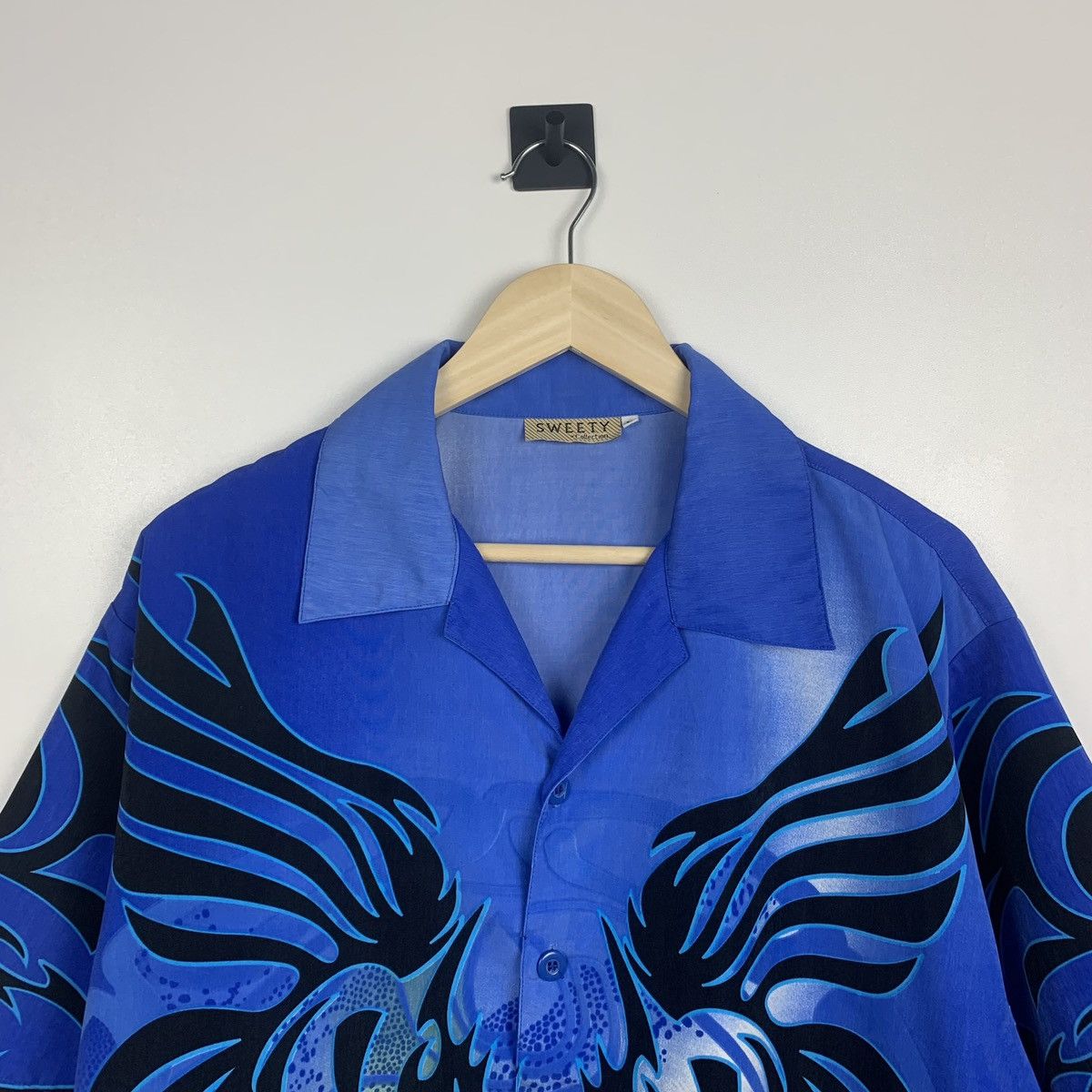 Vintage Vintage Hawaiian Y2K Tribal Shirt Avant Garde Short Sleeve Size US L / EU 52-54 / 3 - 2 Thumbnail