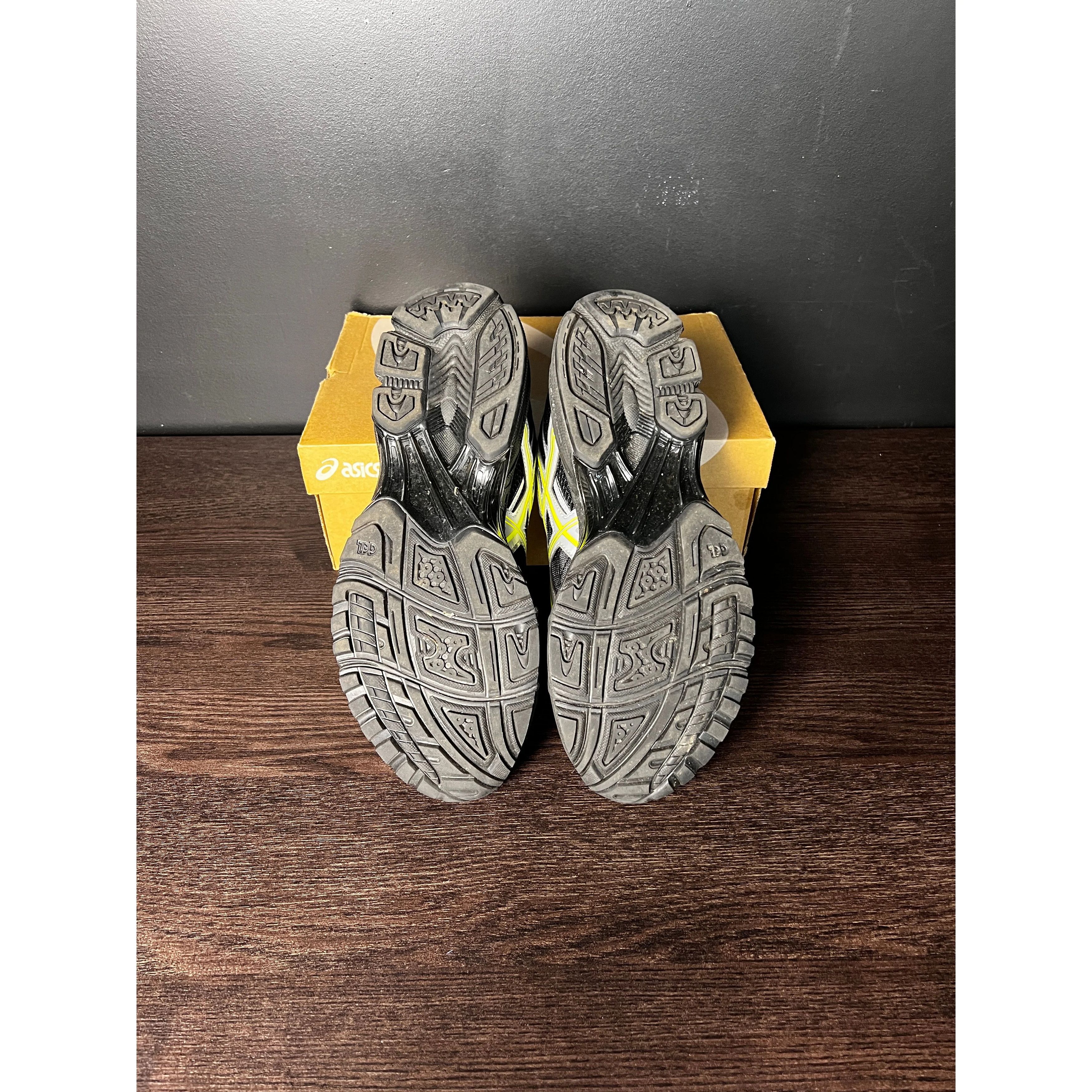 Nike ASICS Gel-Nimbus 10.1 x Kith "Black Pure Silver" **PRE-OWNED** Size US 11.5 / EU 44-45 - 5 Thumbnail