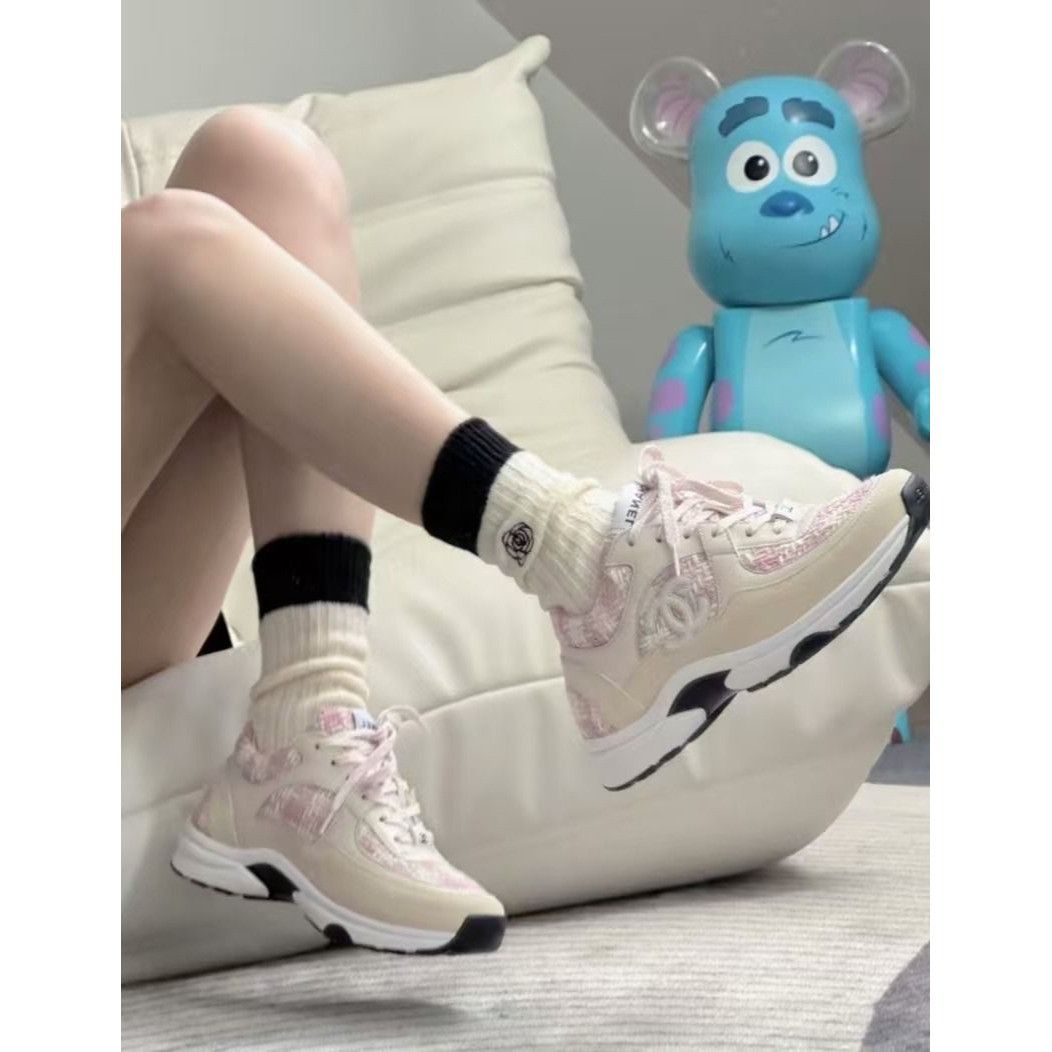 Chanel Chanel Tweed & Leather Pink/Beige Lace-Up Sneakers Size US 7.5 / IT 37.5 - 9 Thumbnail