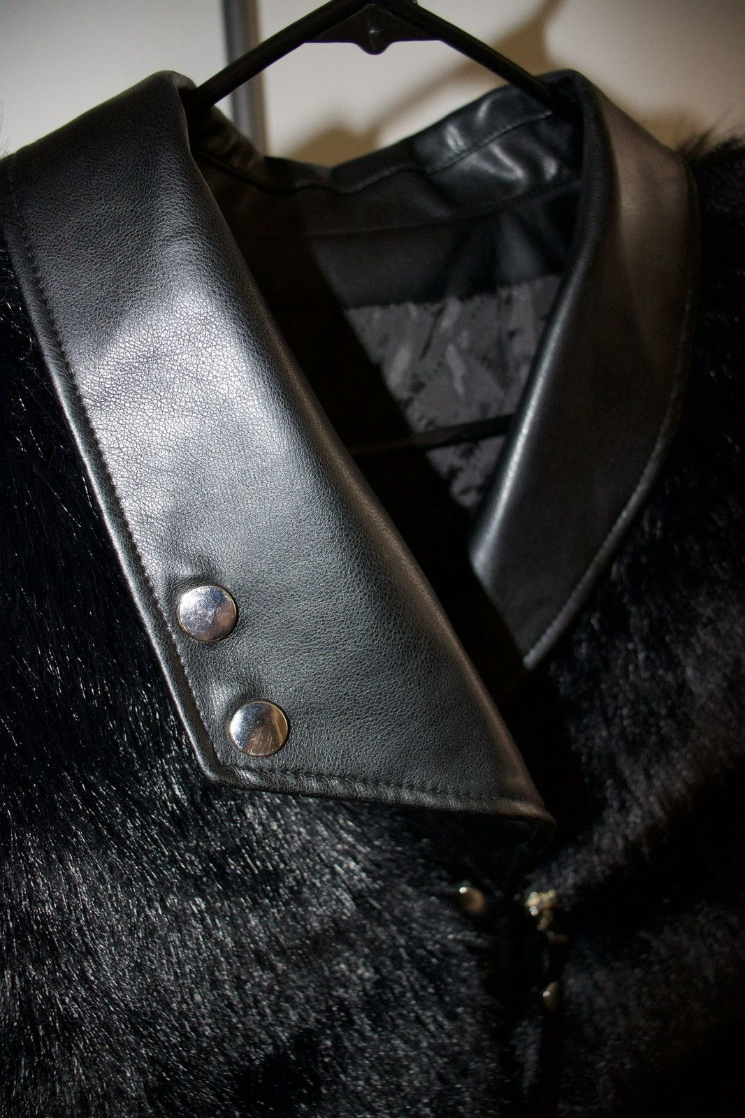 Vintage GRUNGE BLACK LEATHER FAUX FUR VEST Size US M / EU 48-50 / 2 - 2 Thumbnail