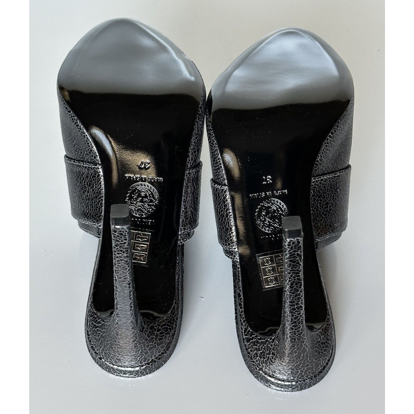 Versace Versace Virtus Leather Black Sandals Shoes 7 US 1011901 Size US 7 / IT 37 - 15 Thumbnail
