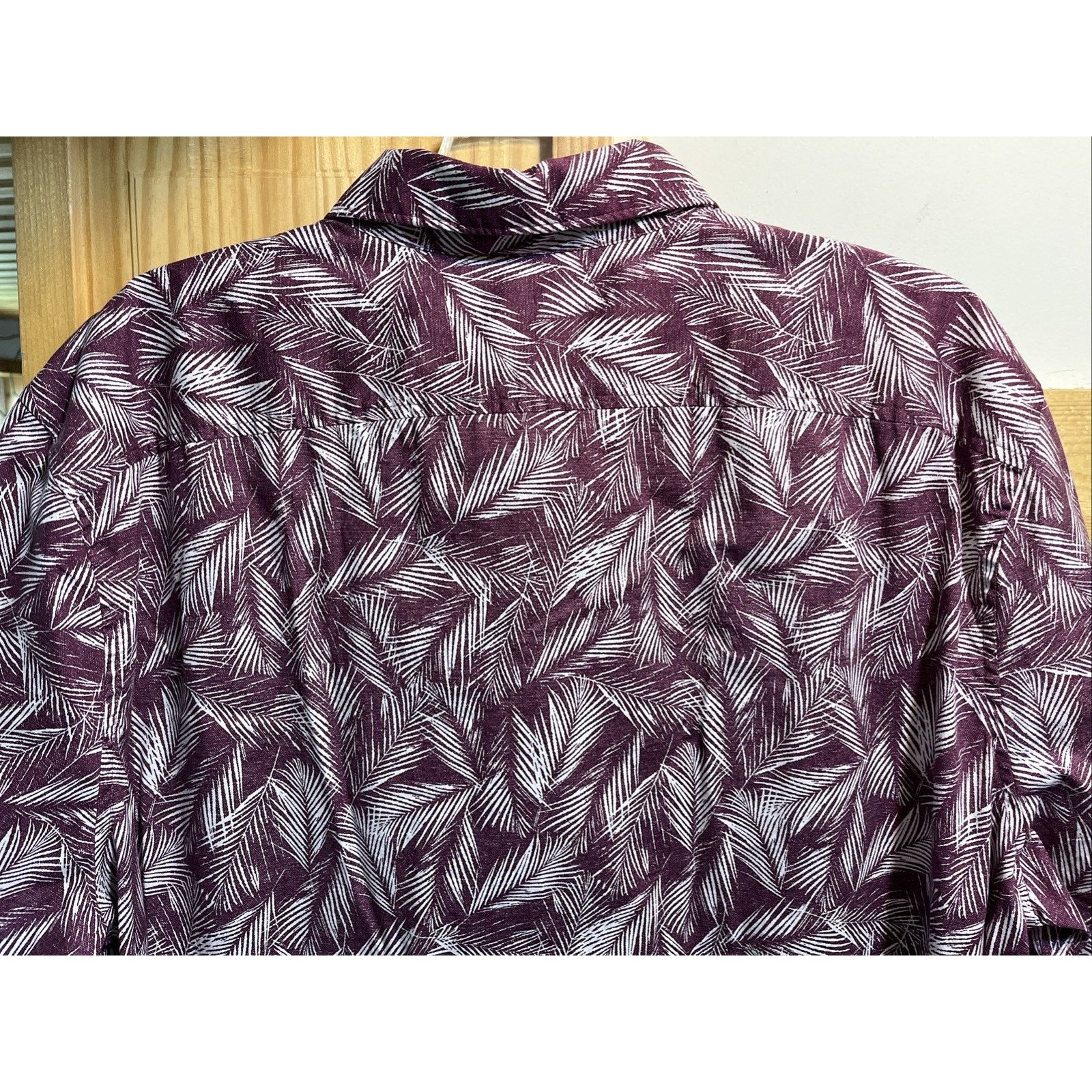 Other Penguin Munsingwear VTG Shirt Men XXL Red Palm Floral Button Size US XXL / EU 58 / 5 - 9 Thumbnail