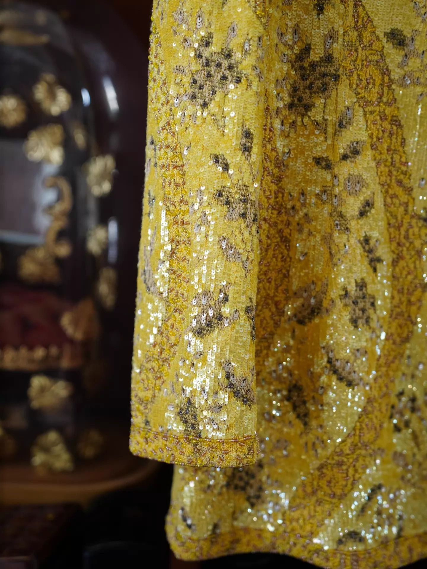 Emanuel Ungaro Emanuel Ungaro Vintage Beaded & Sequined Gold Blazer (L-XL) Size L / US 10 / IT 46 - 5 Thumbnail