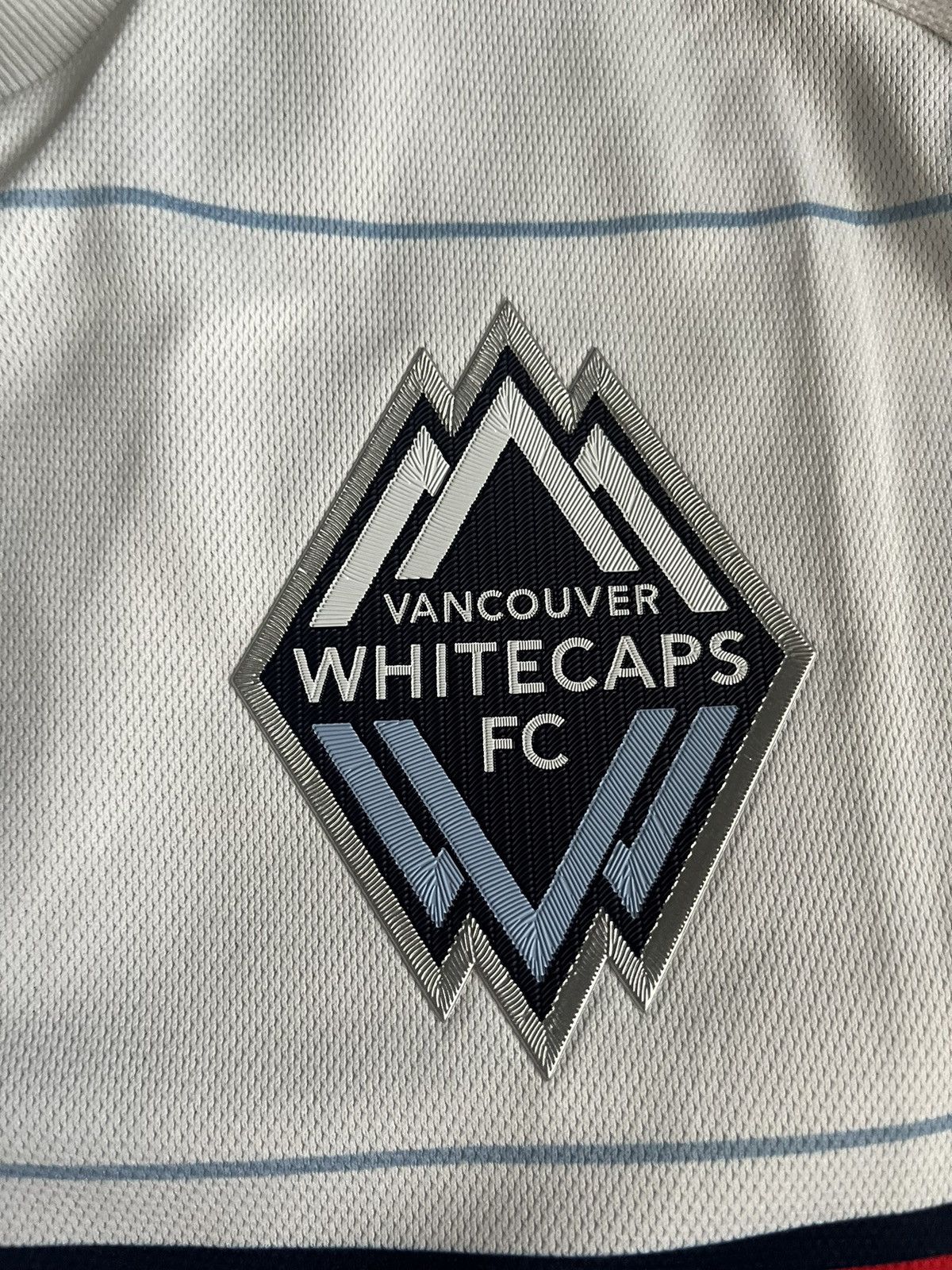 Adidas Vancouver Whitecaps 2024 Home Kit - Player Version Size US L / EU 52-54 / 3 - 10 Thumbnail