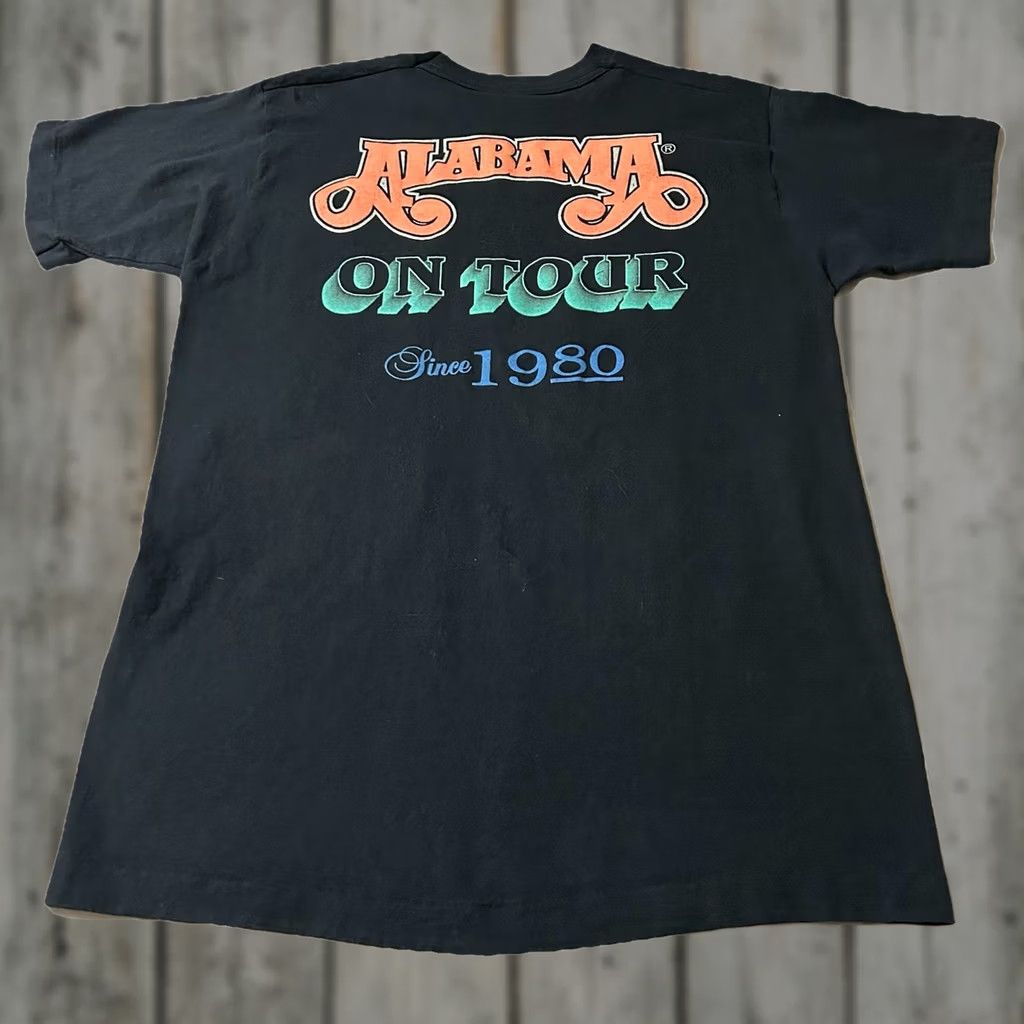 Fruit Of The Loom VINTAGE Alabama On Tour Since 1980 Country Band Shirt M Black Mens 90s T-Shirt Size US M / EU 48-50 / 2 - 1 Thumbnail