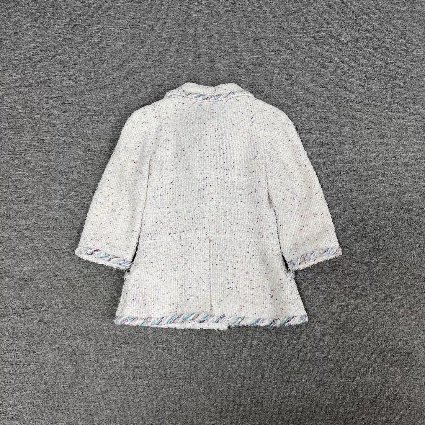 Chanel Chanel Classic Tweed Jacket Multi Dot Trim Slim 9/10 NWT Size XS / US 0-2 / IT 36-38 - 2 Thumbnail