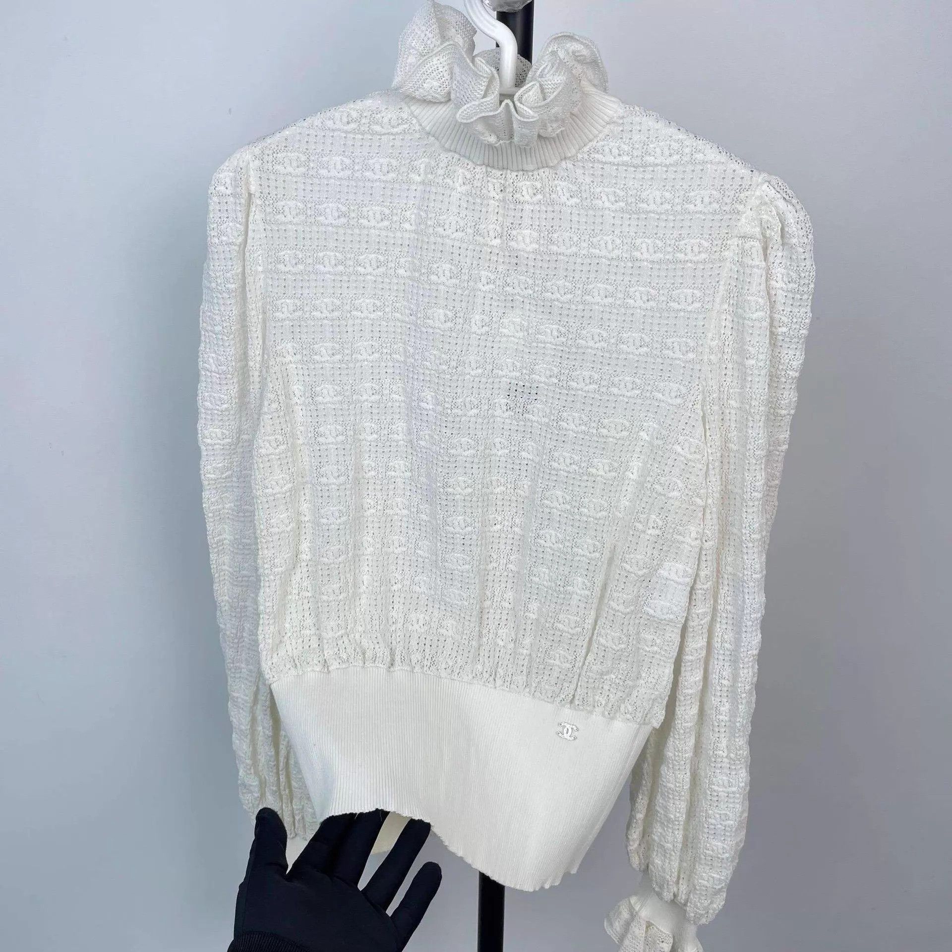 Chanel Chanel Knit Top 36 Size XS / US 0-2 / IT 36-38 - 1 Thumbnail