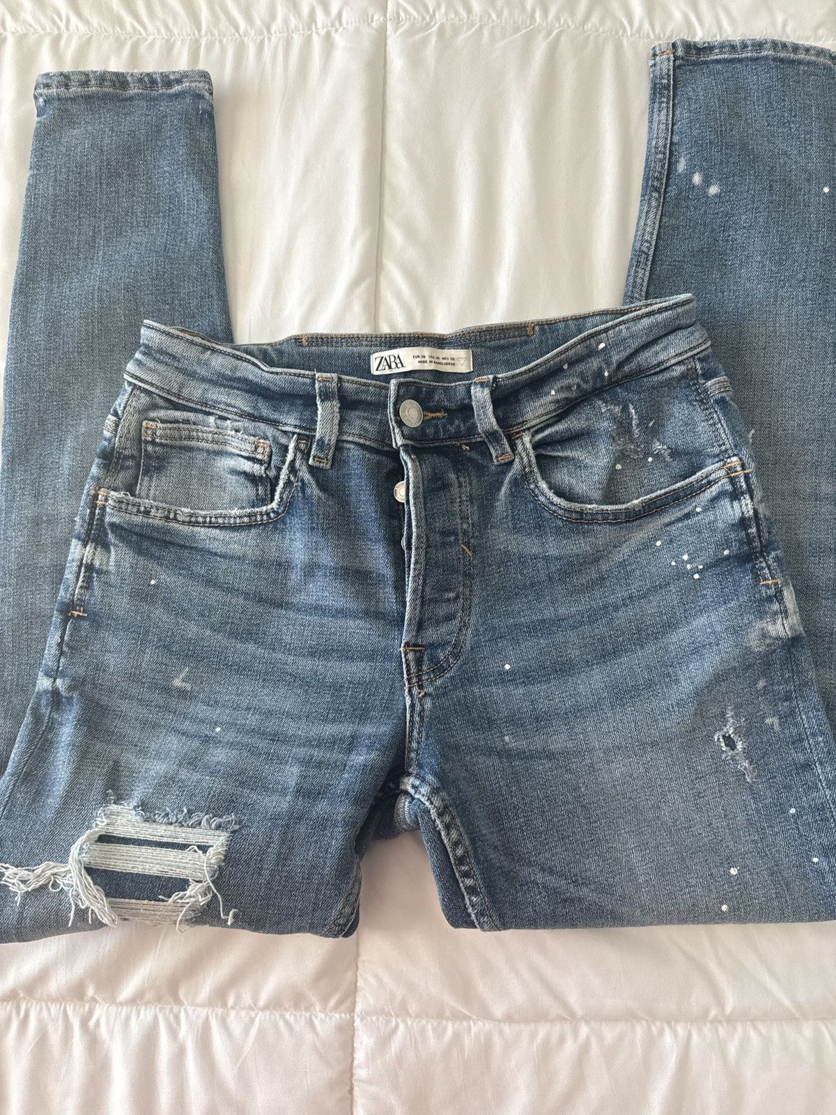 Zara Zara Blue Jeans w/ rips Size US 30 / EU 46 - 2 Thumbnail