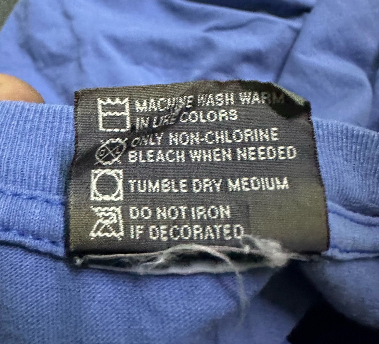 Vintage Vintage 90s Eightball entertinment corporation blue tee L Size US L / EU 52-54 / 3 - 9 Thumbnail