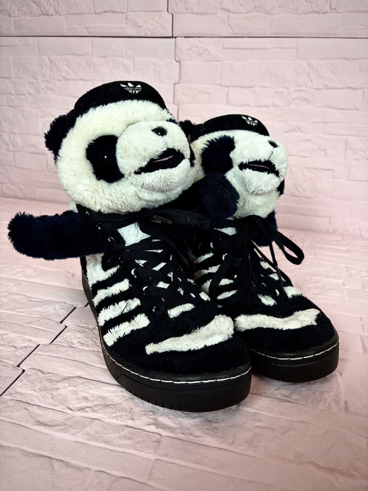Adidas Adidas x jeremy scott panda shoes Size US 9.5 / EU 42-43 - 1 Thumbnail