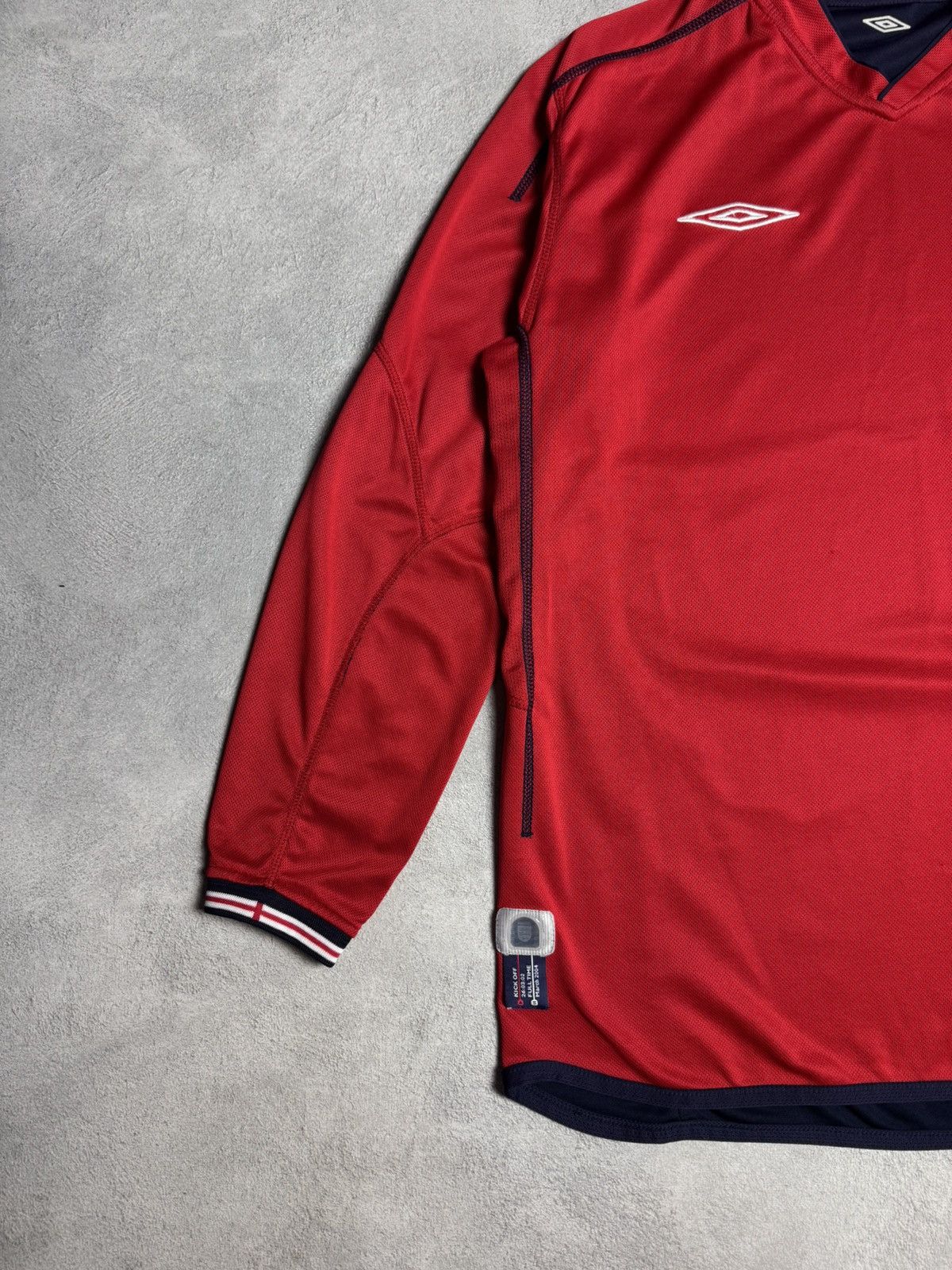Umbro England 2002/04 Home Shirt Soccer Jersey Long Sleeve Umbro Size US L / EU 52-54 / 3 - 7 Thumbnail