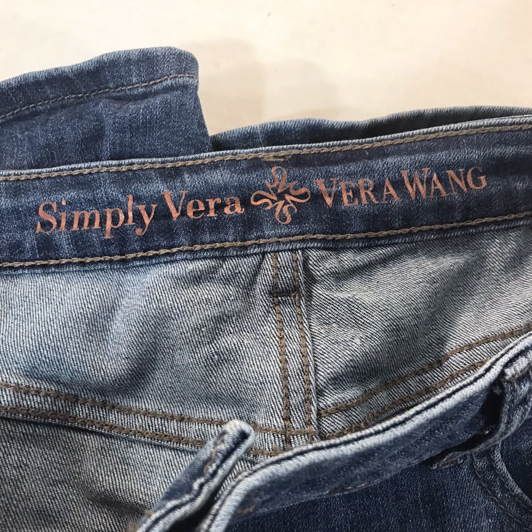Vintage SIMPLY VERA VERA WANG Denim Roll Cuff Shorts Womens Size 10 Blue Casual Modern Size 32" / US 10 / IT 46 - 3 Thumbnail