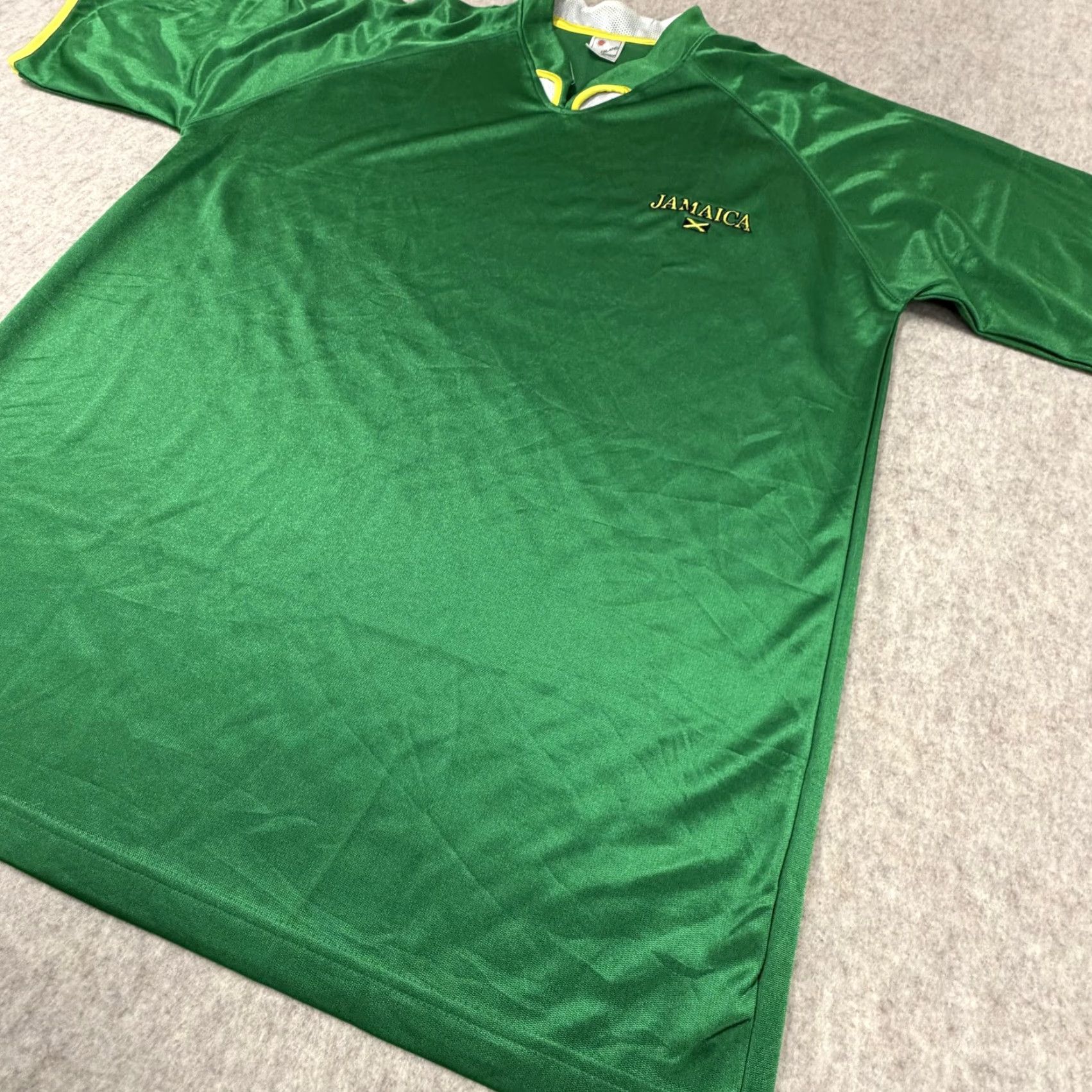 Vintage Jamaica Jersey Mens 2XL Green Embroidered Flag Raglan V-Neck Island Style Shirt Boys? Size US XXL / EU 58 / 5 - 7 Thumbnail