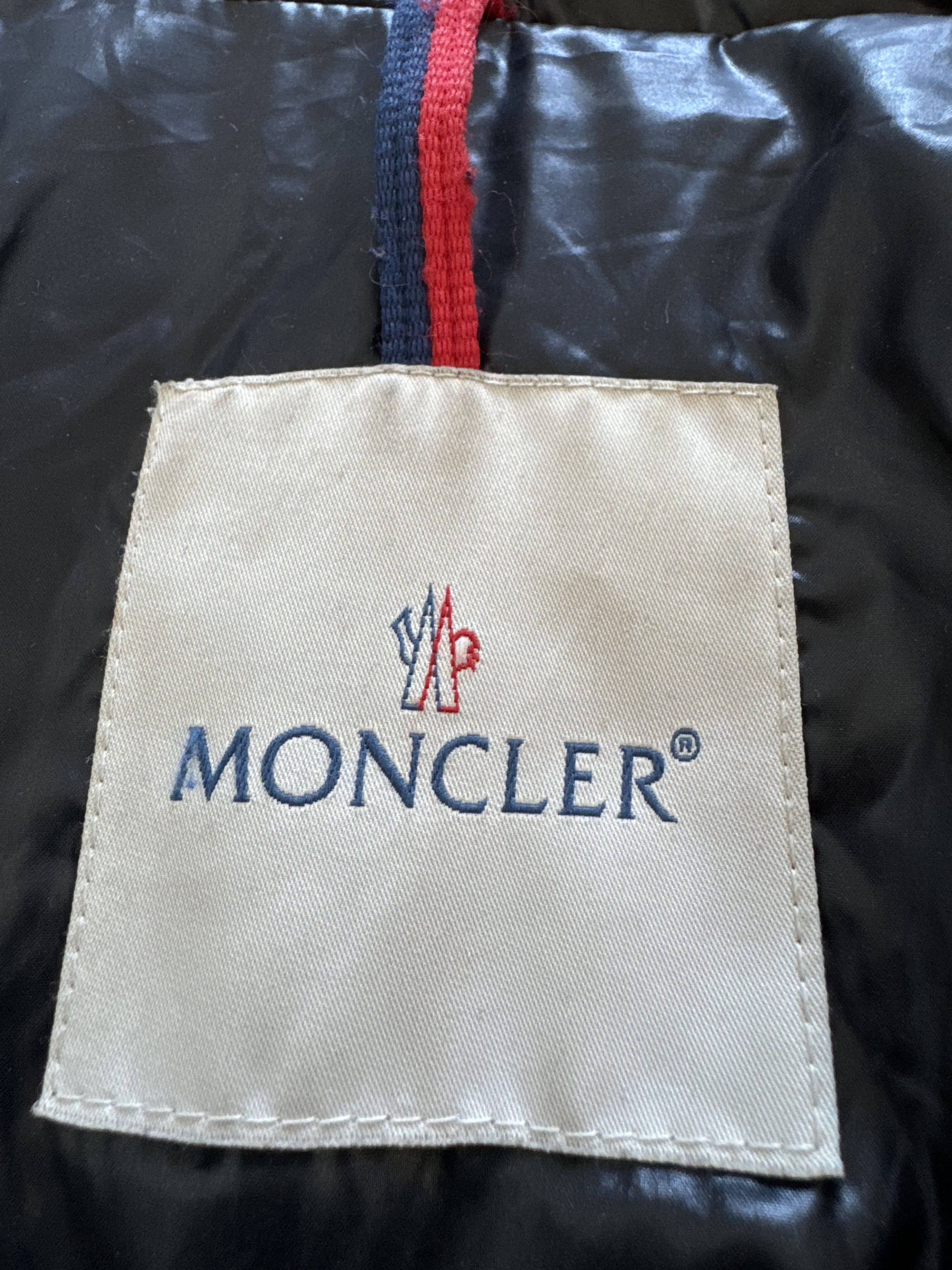 Moncler Moncler Tesia black puffer jacket Size L / US 10 / IT 46 - 12 Thumbnail