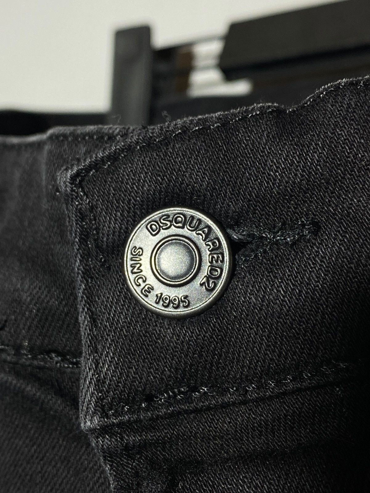 Dsquared2 Dsquared2 Washed Denim Jeans Y2K Distressed Style Size US 34 / EU 50 - 12 Thumbnail