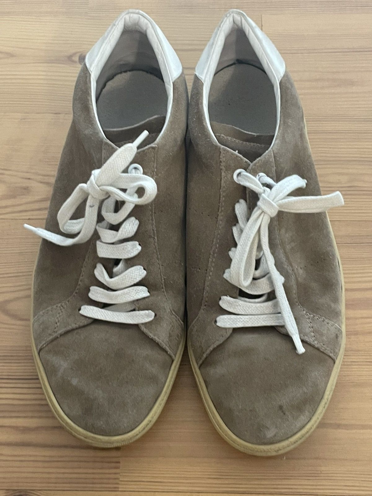 Saint Laurent Paris Saint Laurent Paris light brown suede sneakers Size US 11 / EU 44 - 2 Thumbnail