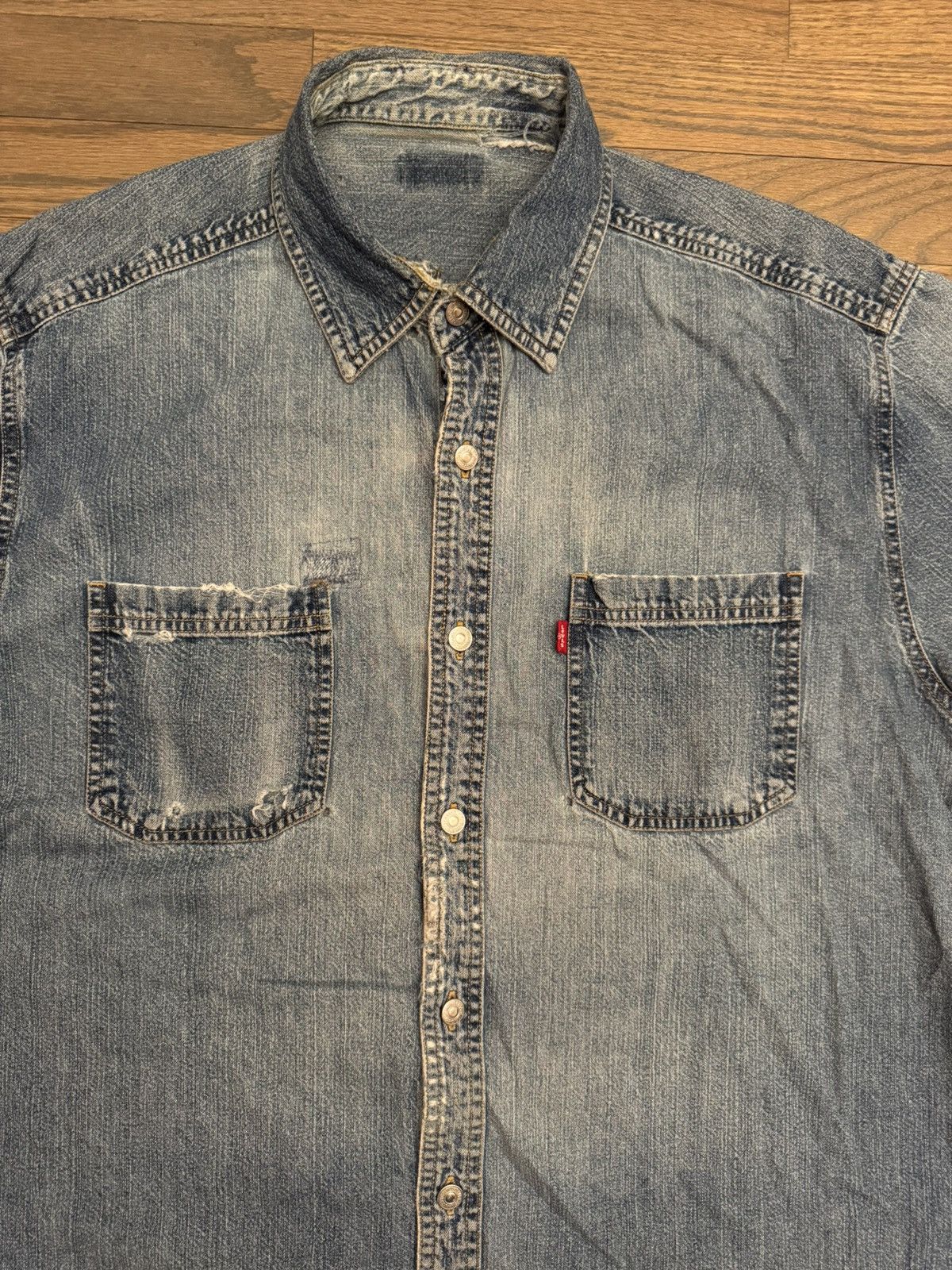 Levi's × Vintage Vintage Levi’s Denim Shirt Size US L / EU 52-54 / 3 - 2 Thumbnail