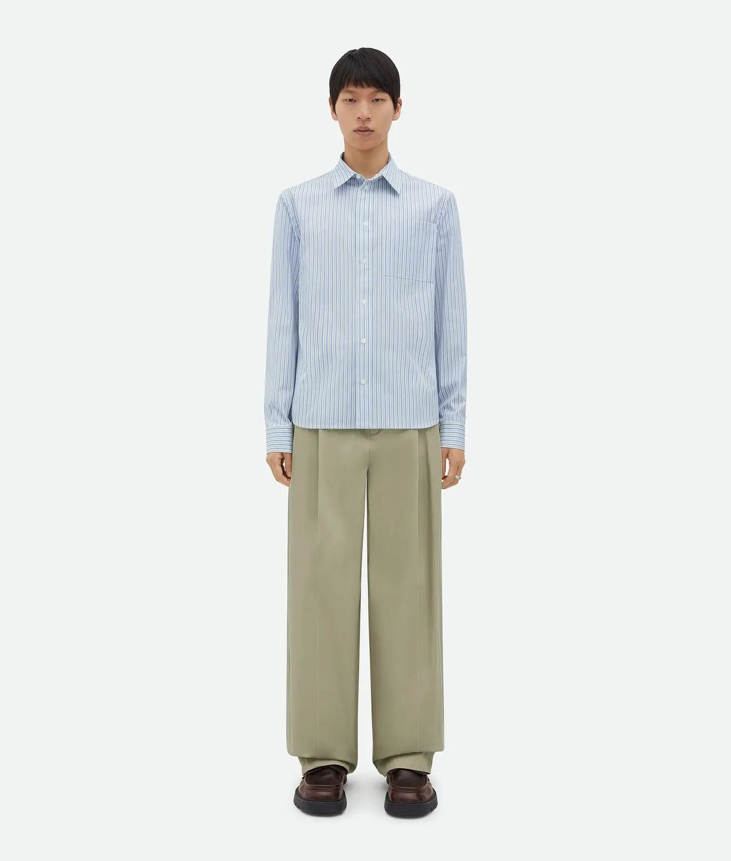 Bottega Veneta o1loc1c0325 744350 Relaxed Fit Cotton Shirt in White/Blue Size US L / EU 52-54 / 3 - 1 Thumbnail