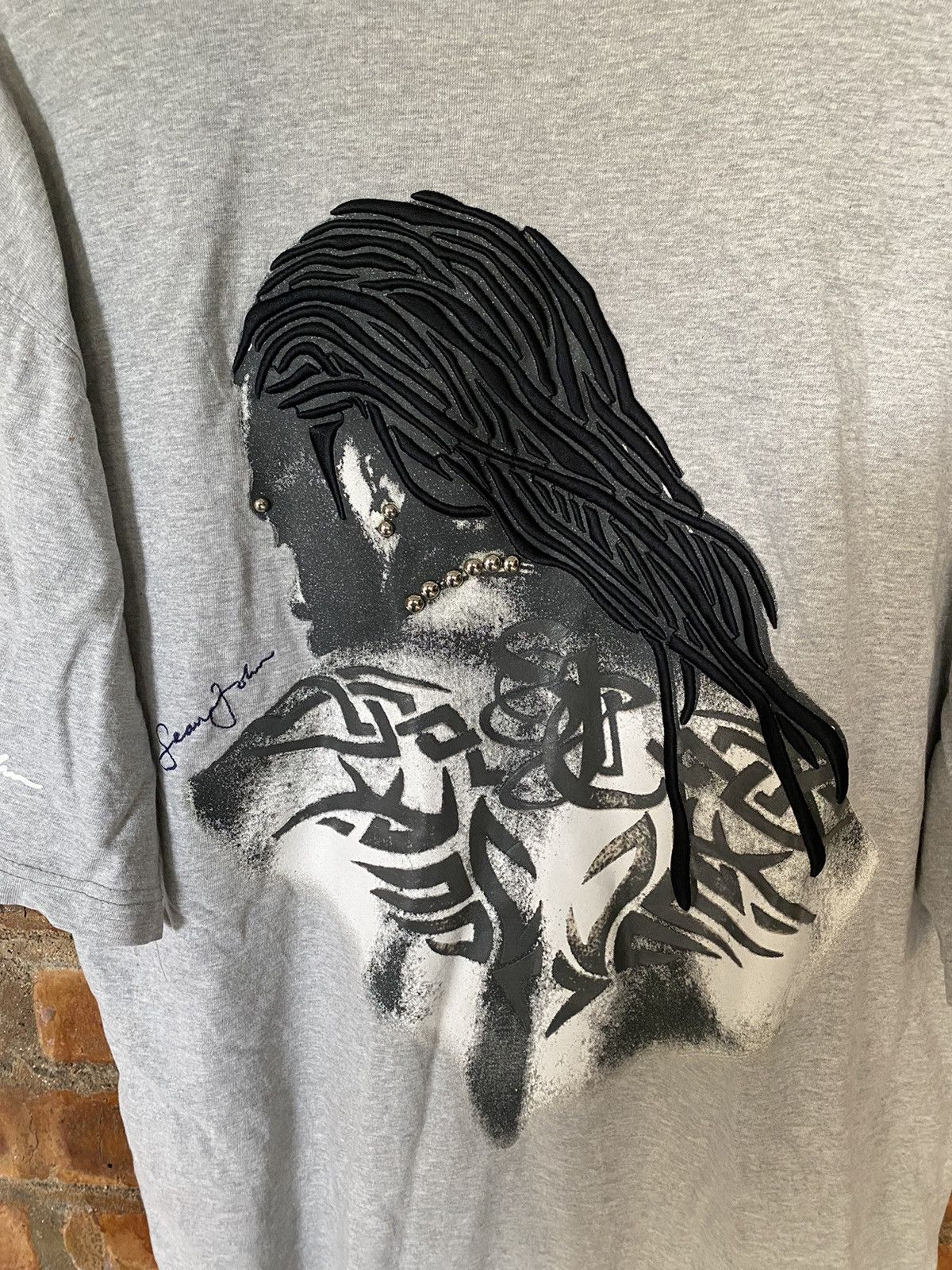 Japanese Brand 2000s Sean John Tribal tattoo embroidered hair tee Size US XL / EU 56 / 4 - 3 Thumbnail