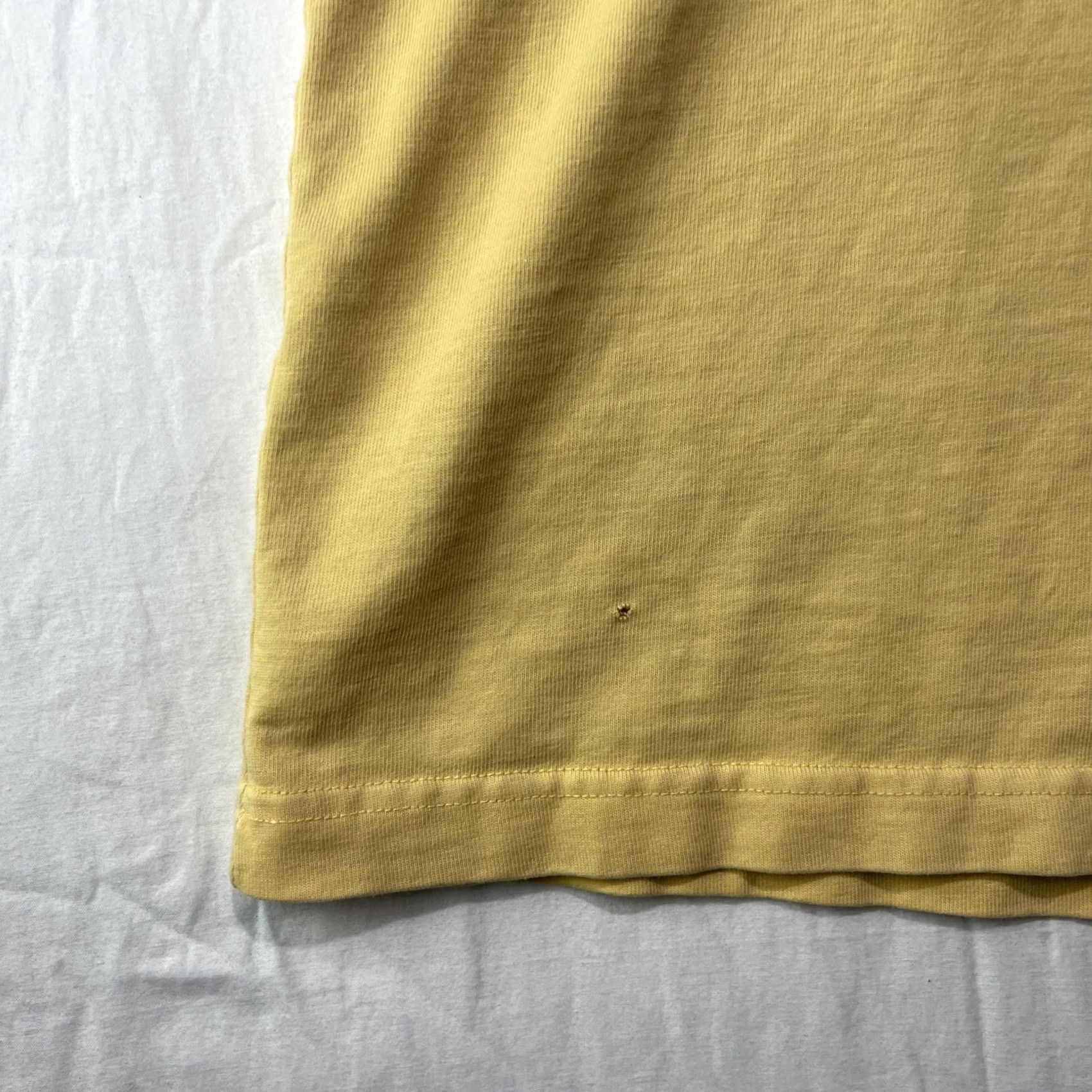 Tommy Hilfiger VINTAGE Tommy Hilfiger Shirt Mens XL Surfing Co. Spell Out Short Sleeve Shirt Mens XL Yellow Logo 90s Beach Retro American Boys Mens Size US XL / EU 56 / 4 - 3 Thumbnail