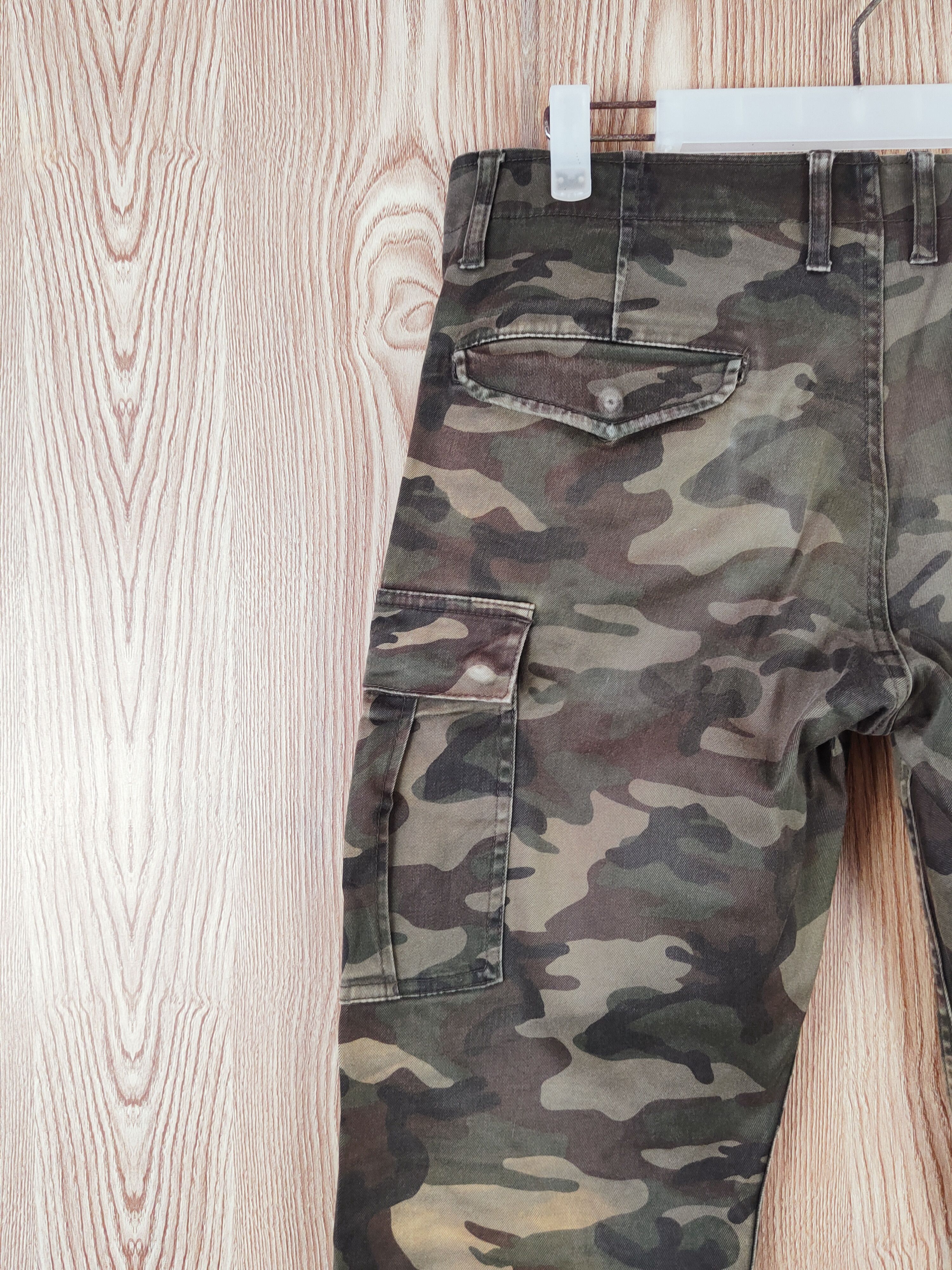 Japanese Brand Back Number Camouflage Multipocket Cargo Pants #W636 Size US 31 - 8 Thumbnail