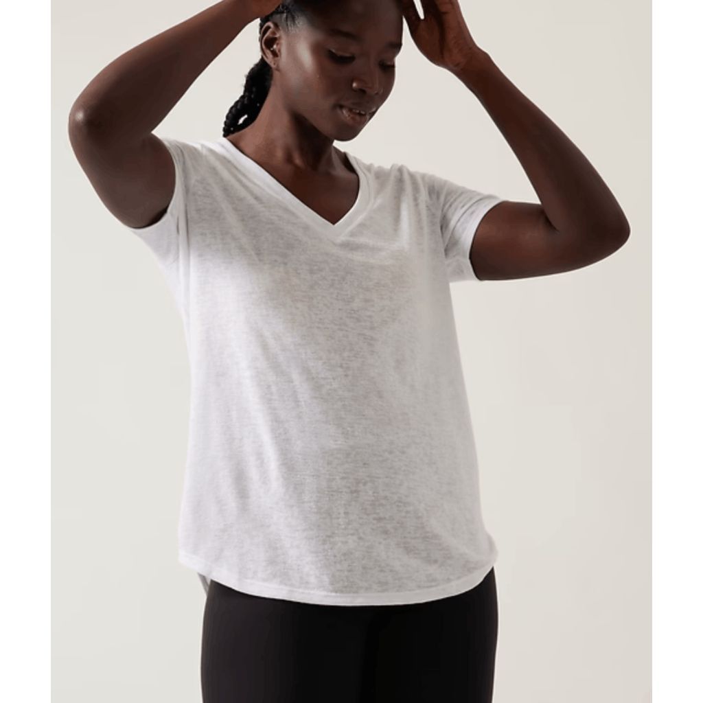 Athleta Athleta NWT BREEZY SCOOP V TEE in Bright White, Size Medium, Size M / US 6-8 / IT 42-44 - 1 Thumbnail
