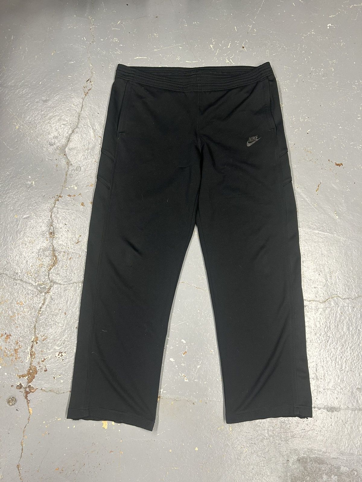 Nike × Vintage Crazy Vintage Y2K Essential Black Nike Trackpant Joggers Size US 36 / EU 52 - 1 Thumbnail