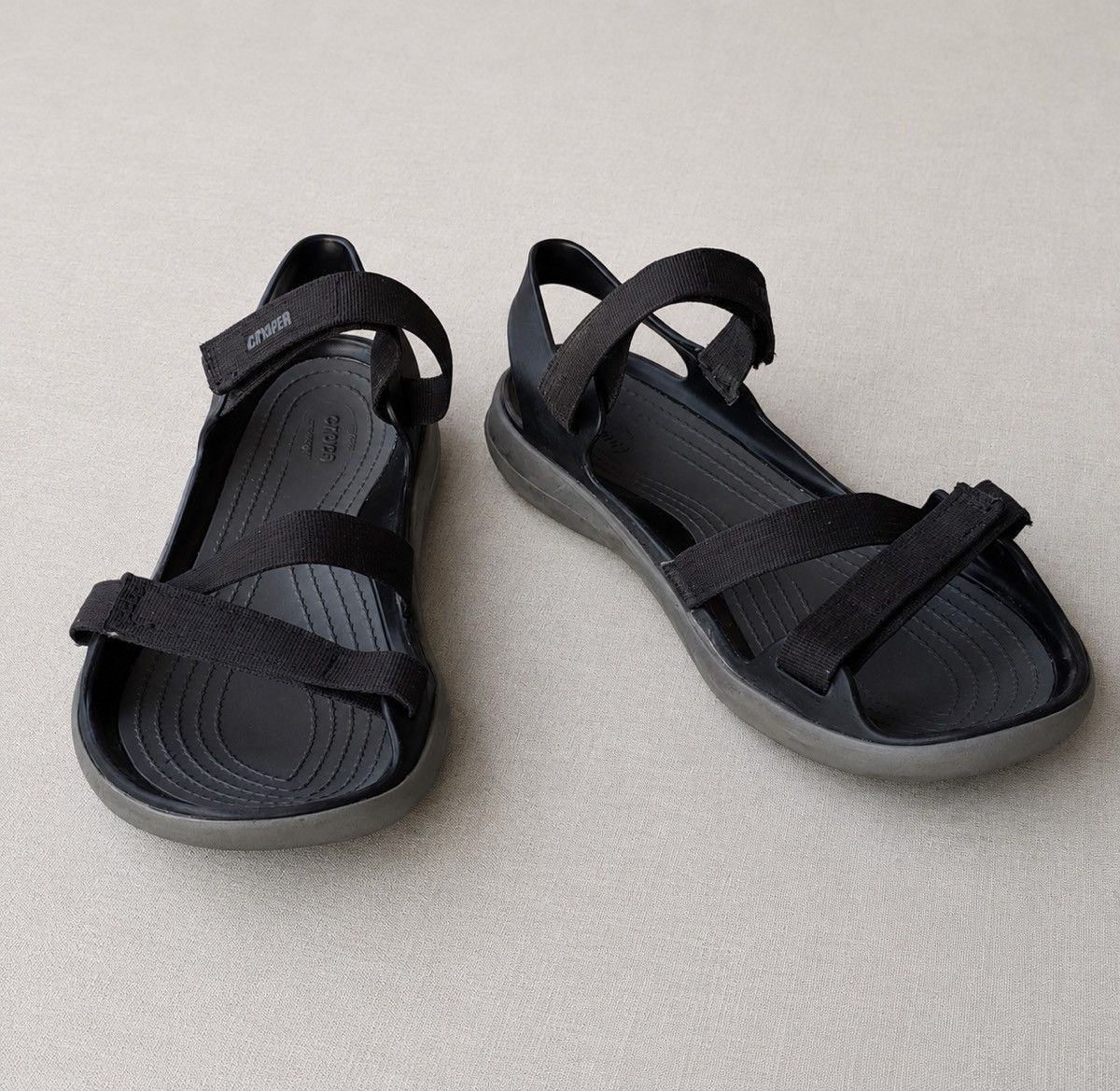 Crocs Croc Sandals, Size 8 Size US 8 / IT 38 - 1 Thumbnail
