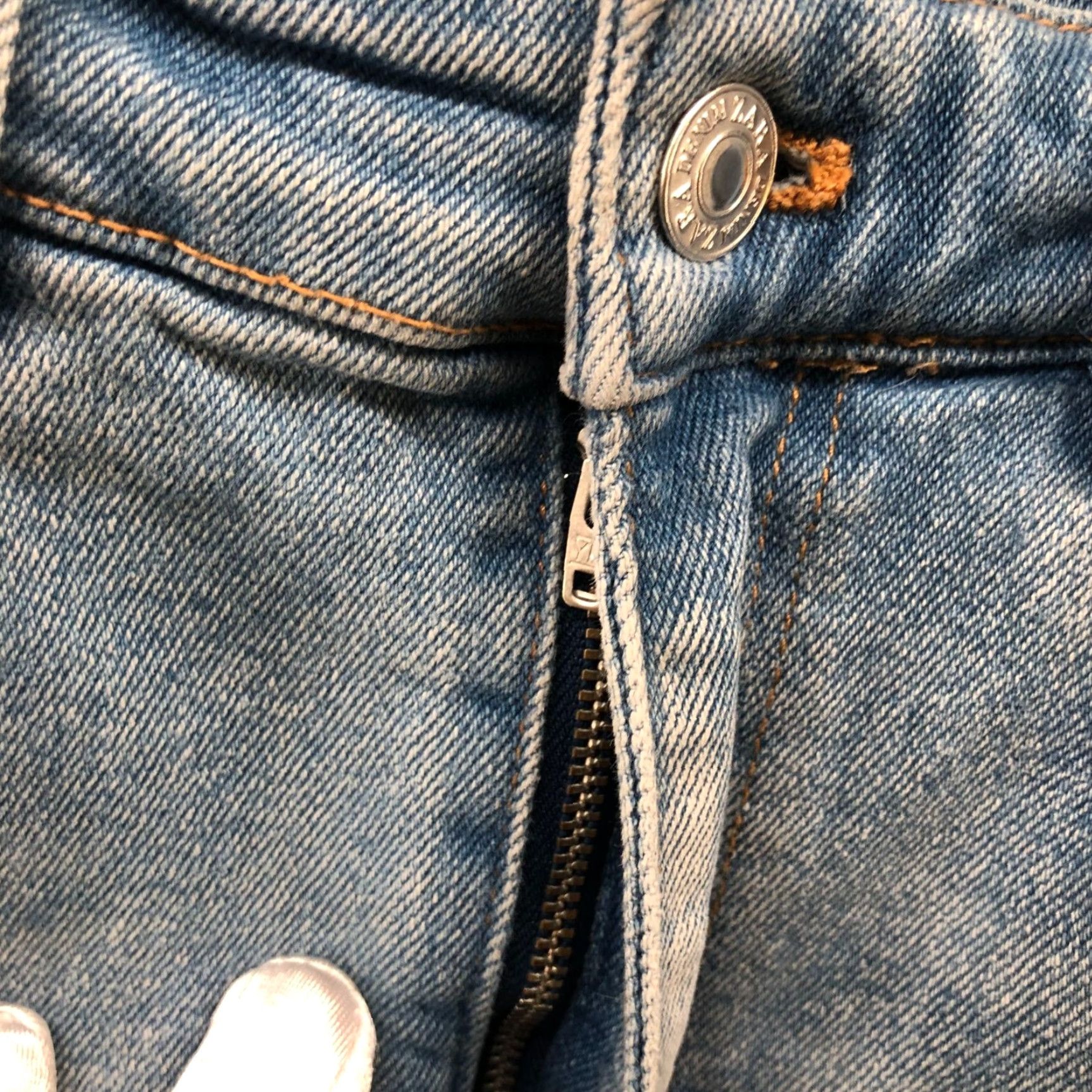Zara VINTAGE Zara High Rise Skinny Jeans Womens Size 2 Blue Light Wash Frayed Hem Stretch Denim Size 26" / US 2 / IT 38 - 5 Thumbnail