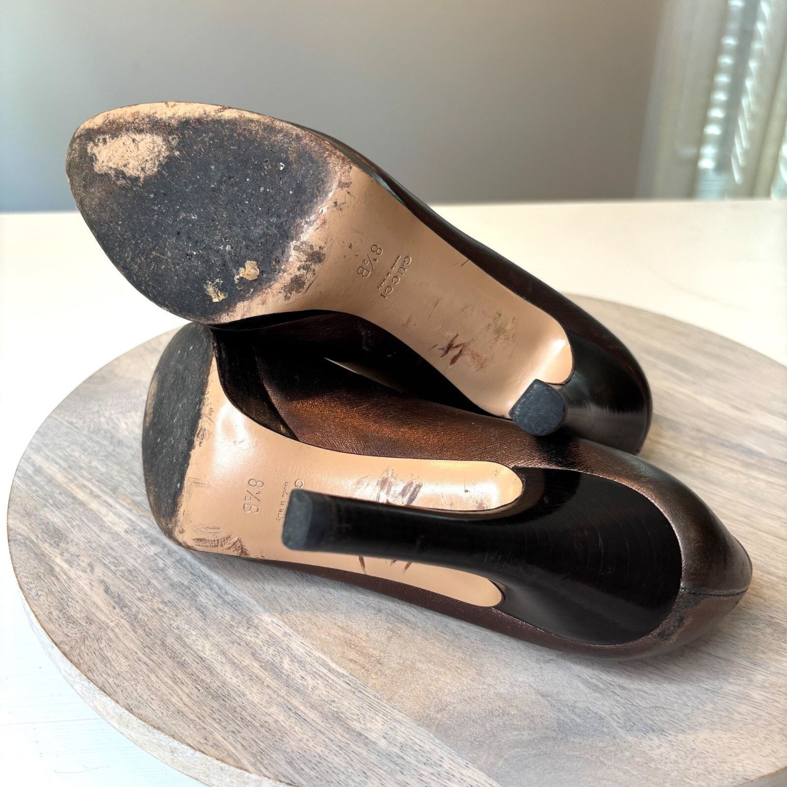 Gucci Gucci Metallic Bronze Leather Platform Heels US Size 8.5 B Size US 8.5 / IT 38.5 - 7 Thumbnail